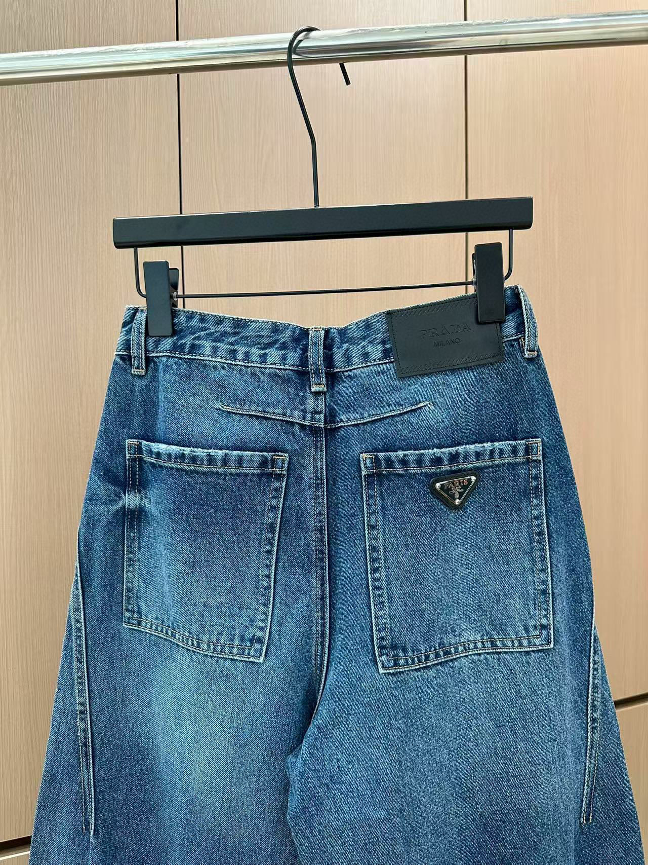 Prada clothing-218