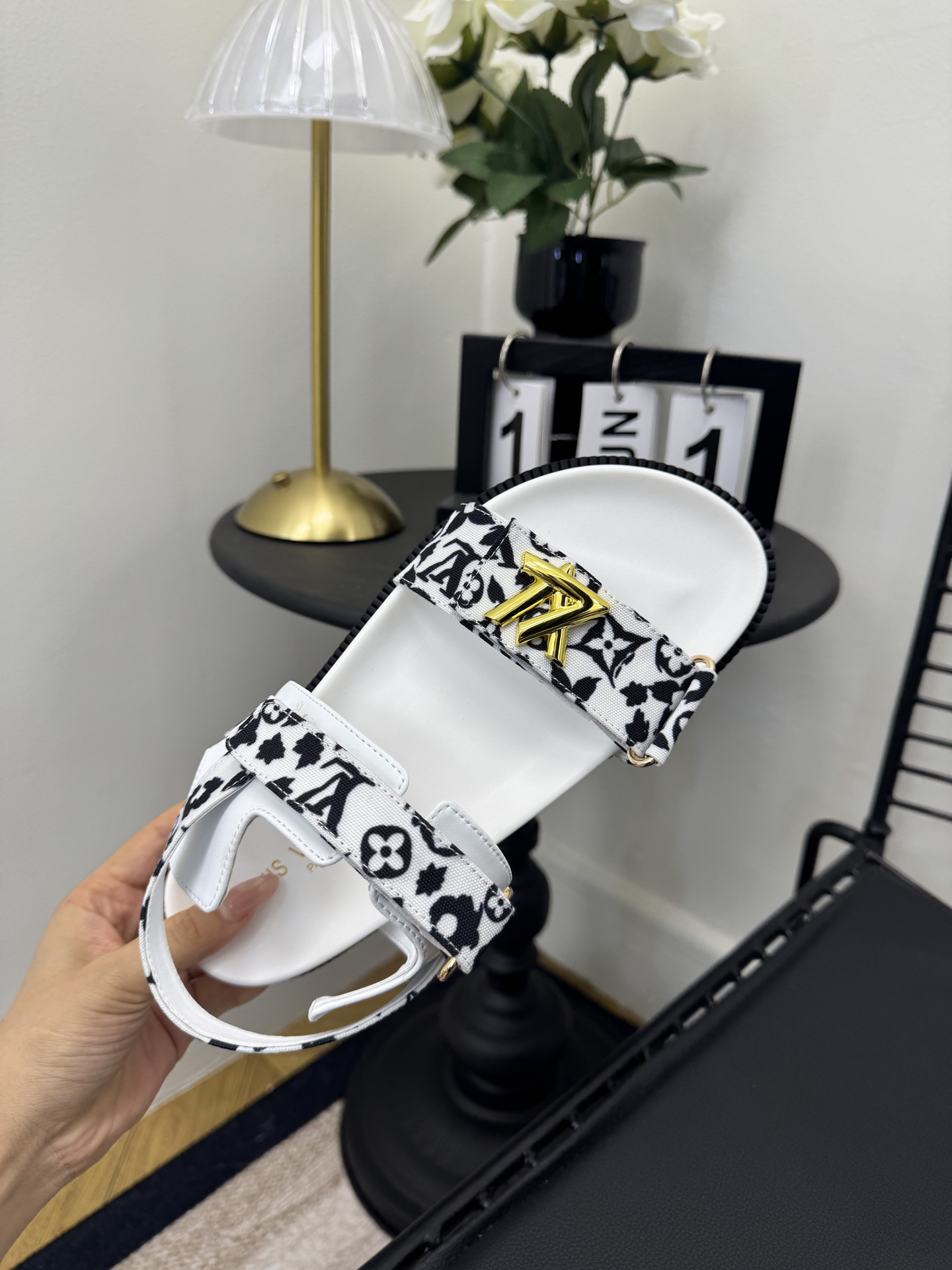 LV Summer footwear
