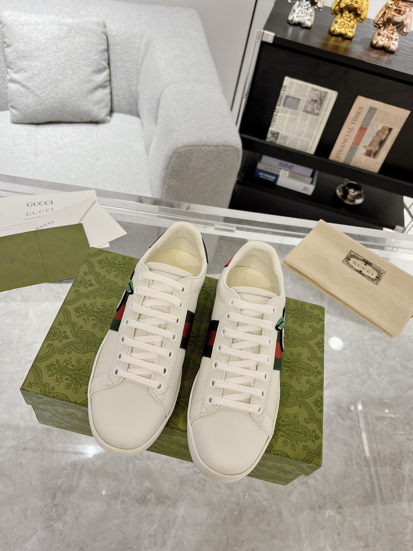 Gucci Sneakers-218