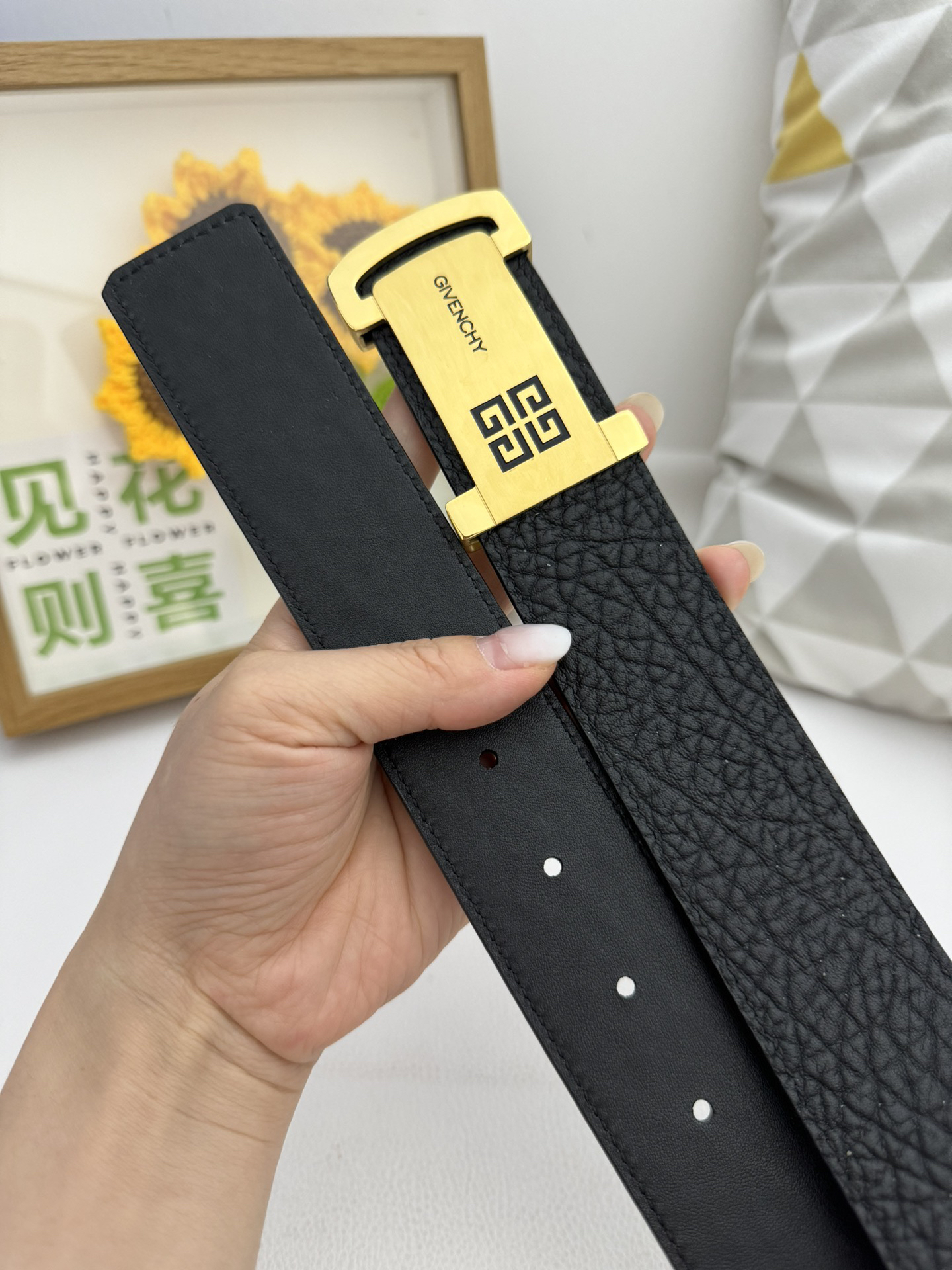 Givenchy belt-132