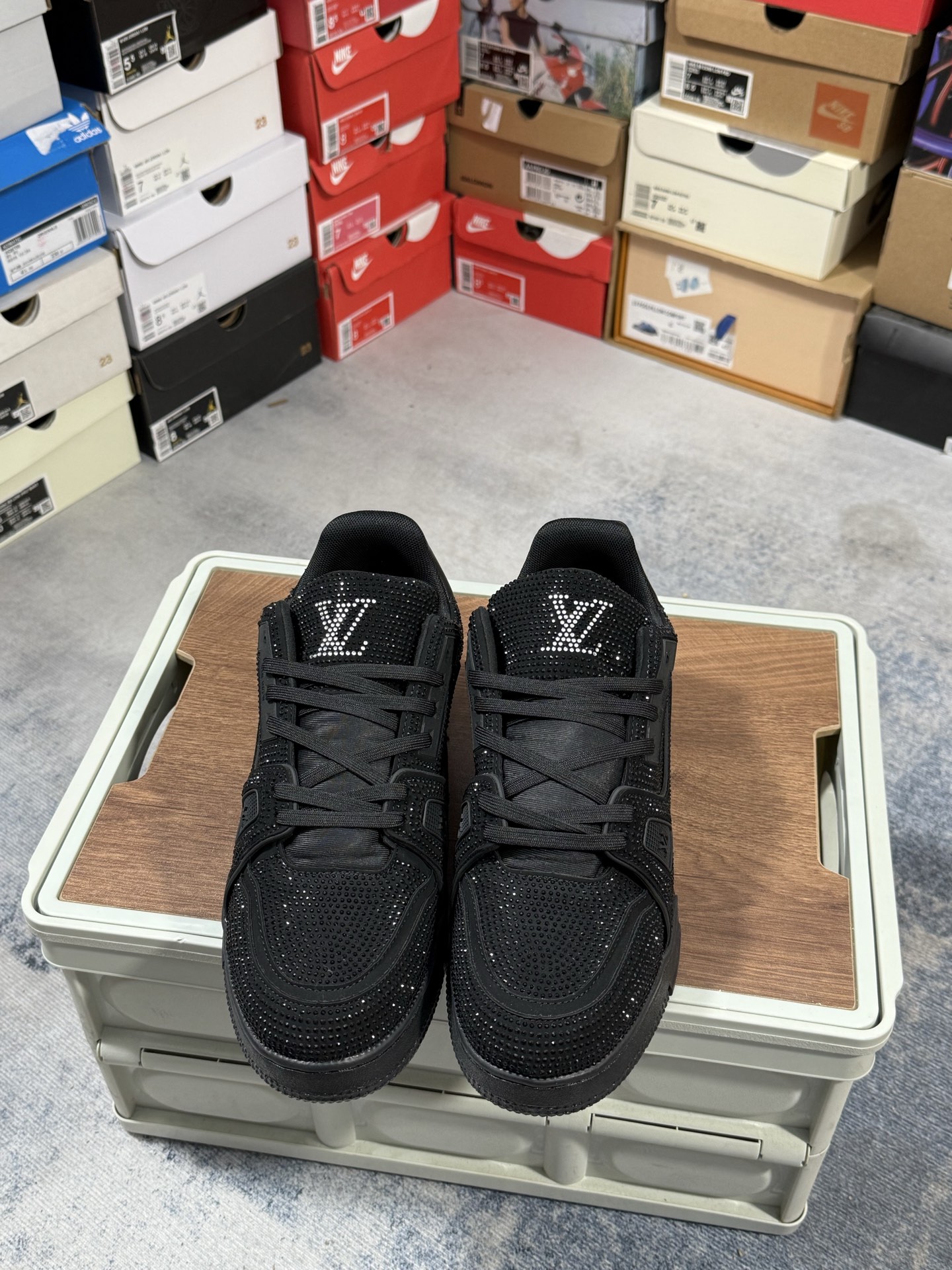 Lv Sneakers-114