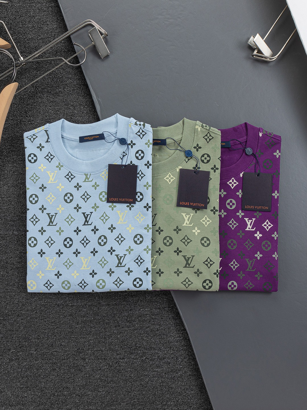 LV clothing-97