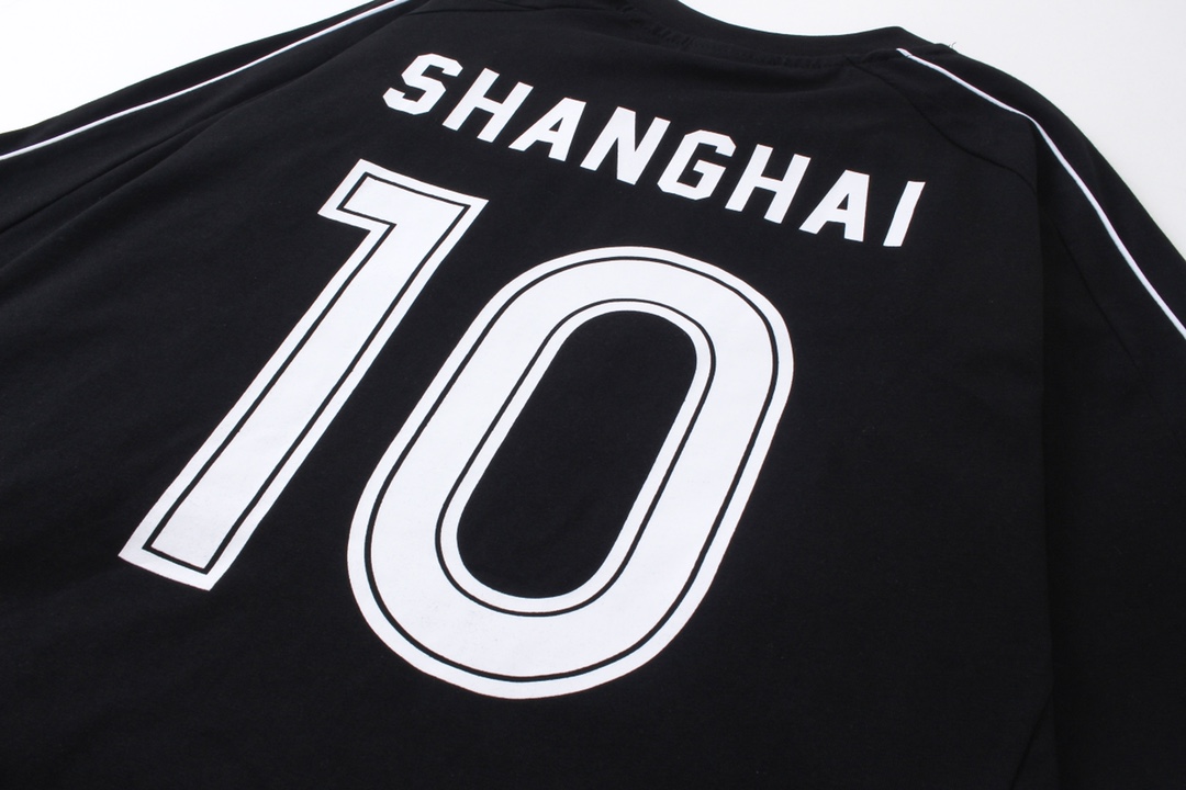 Balenciaga clothing-107