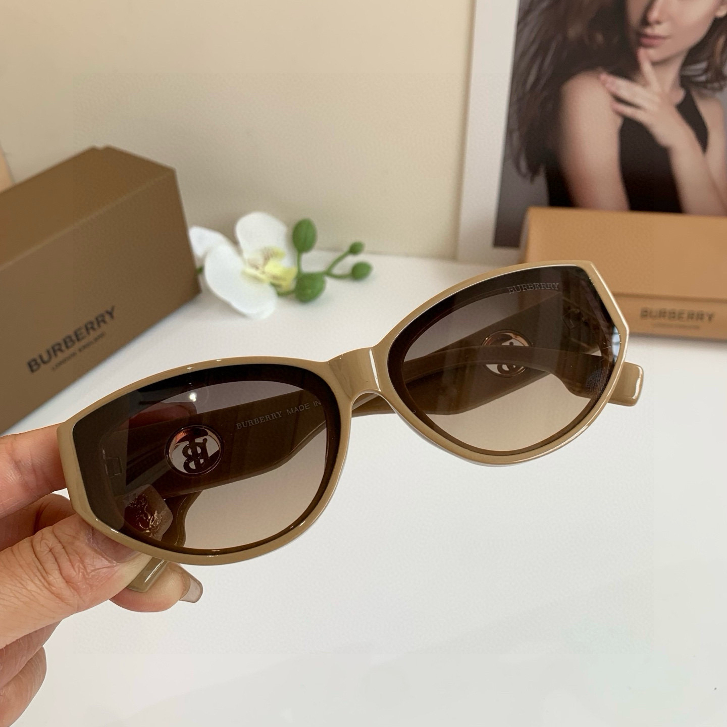 Burberry glasses-72