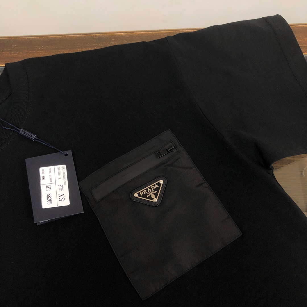 Prada clothing-280