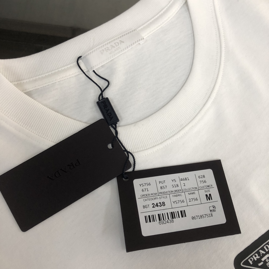 Prada clothing-273