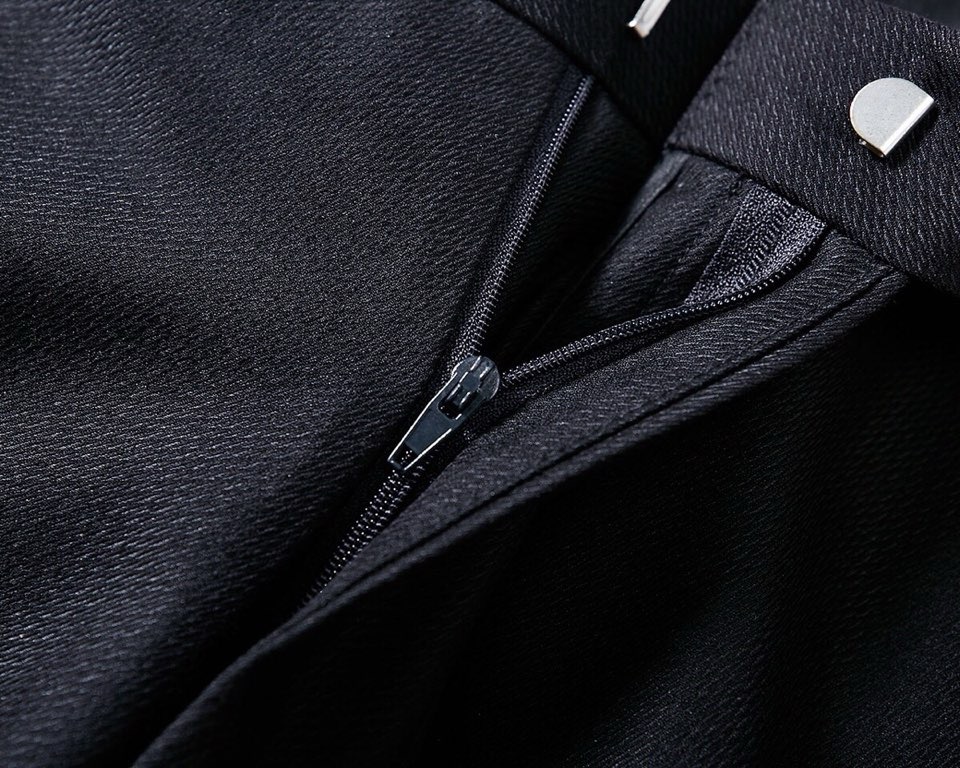 Gucci Clothing-175