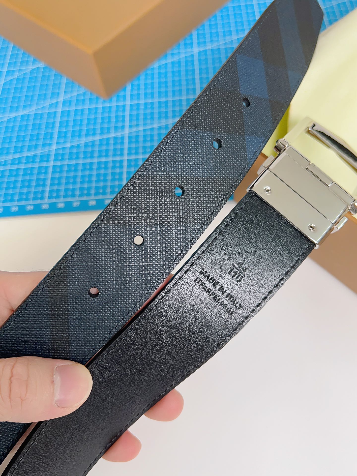 Burberry belt-128