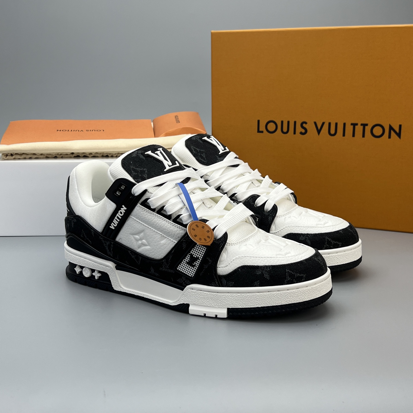 Lv Sneakers-131