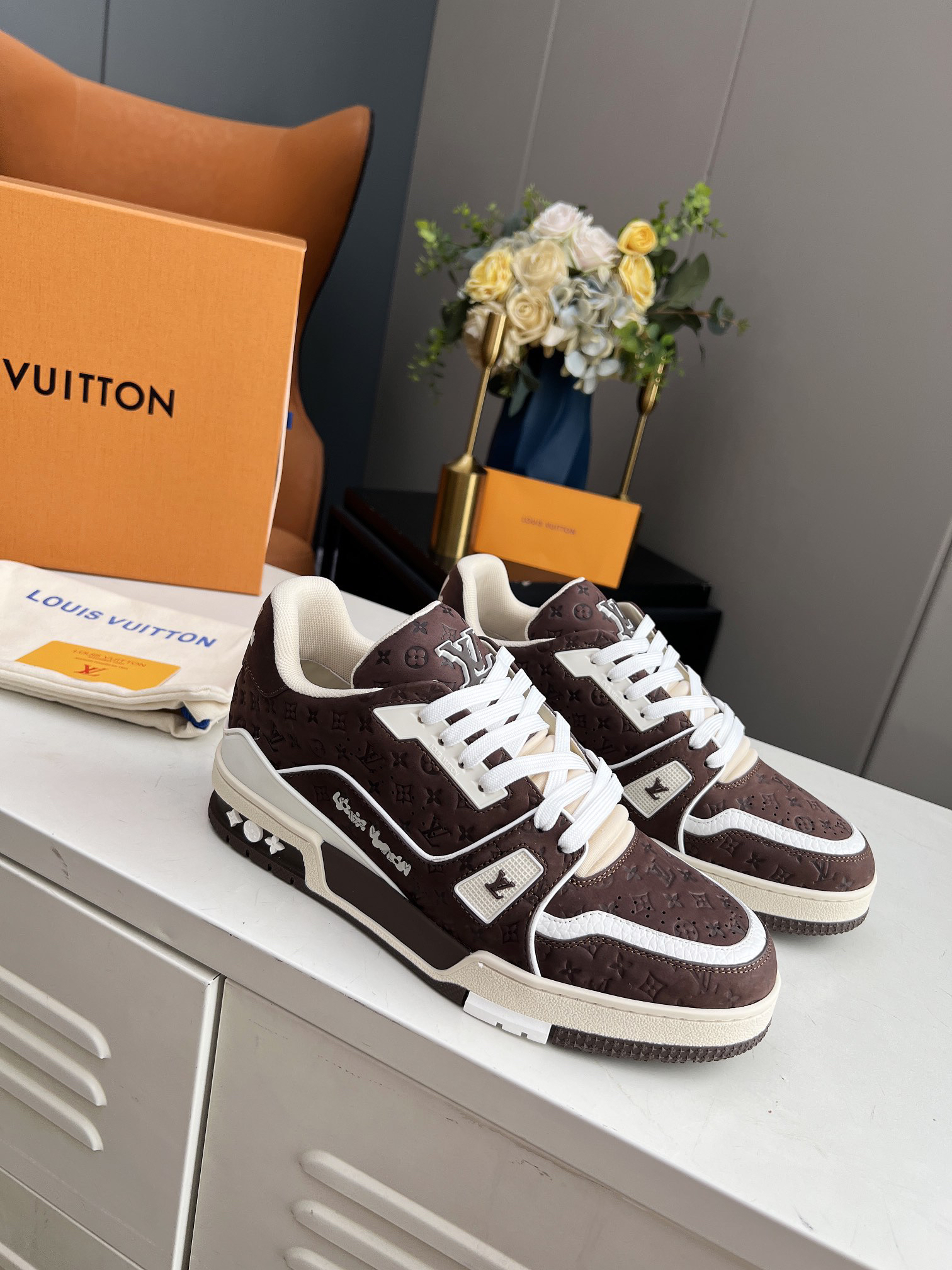 Lv Sneakers-57