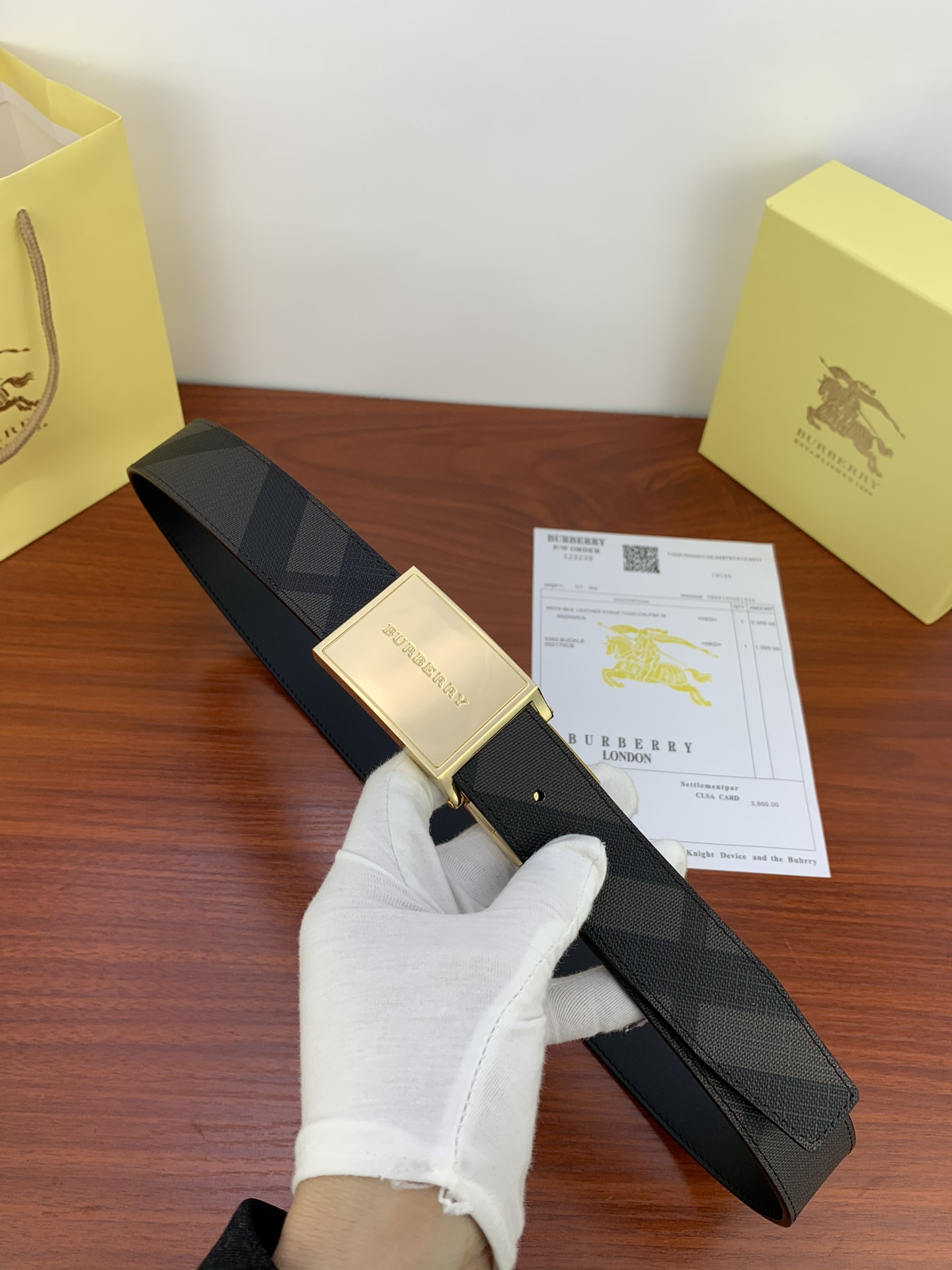 Burberry belt-110