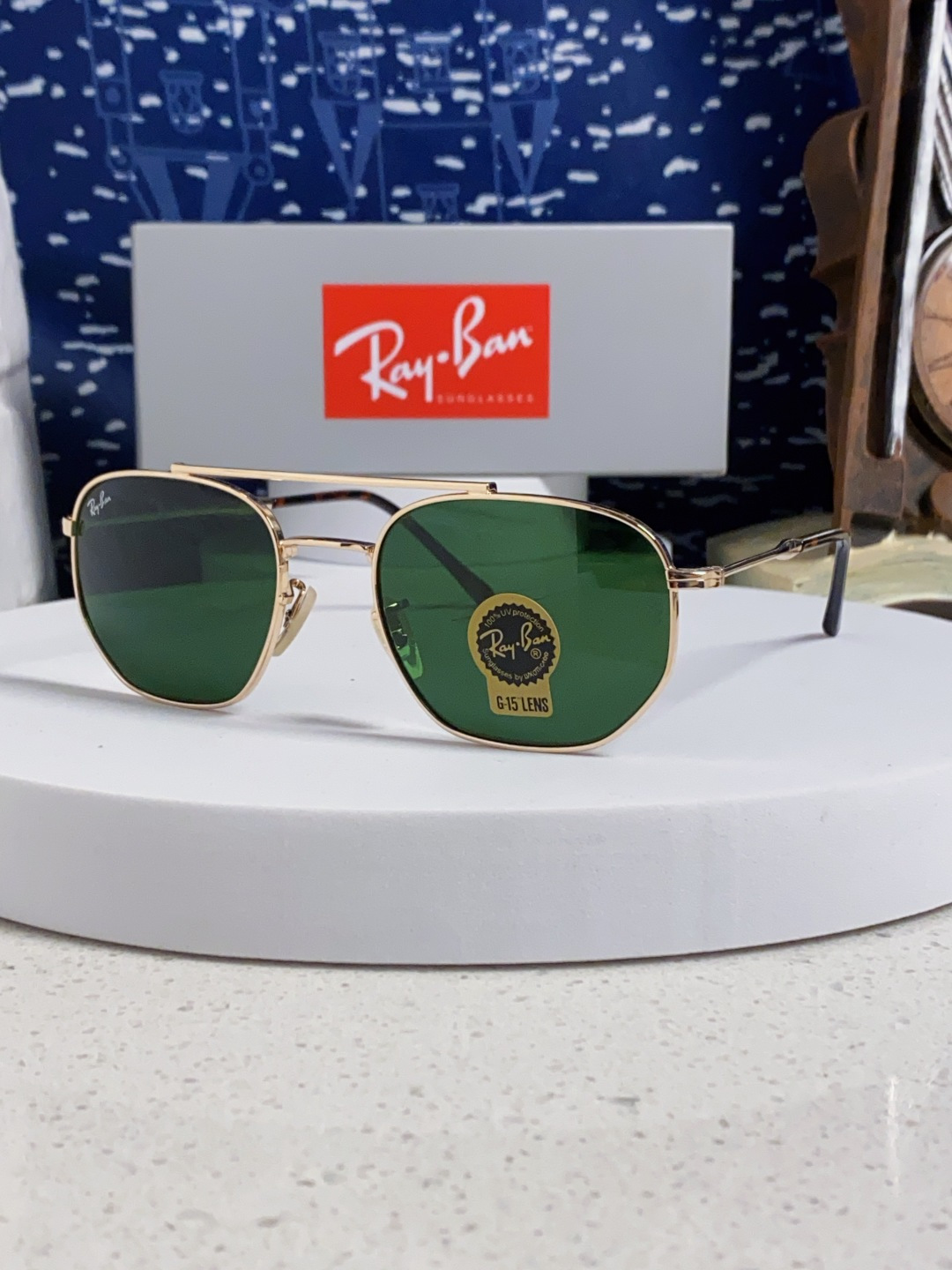 Ray-Ban glasses-1