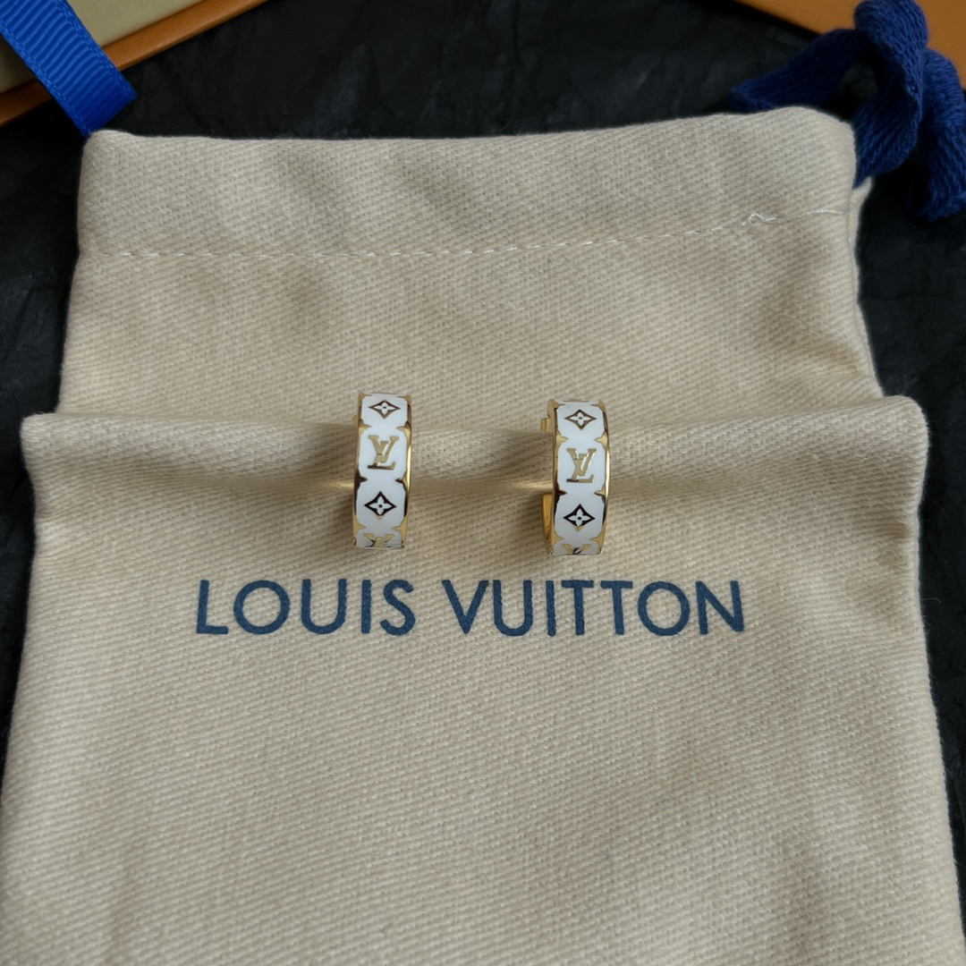 LV earrings-18