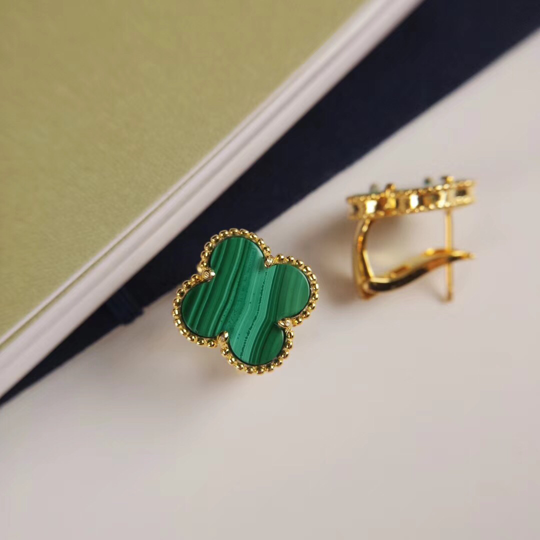Van Cleef & Arpels earring-107