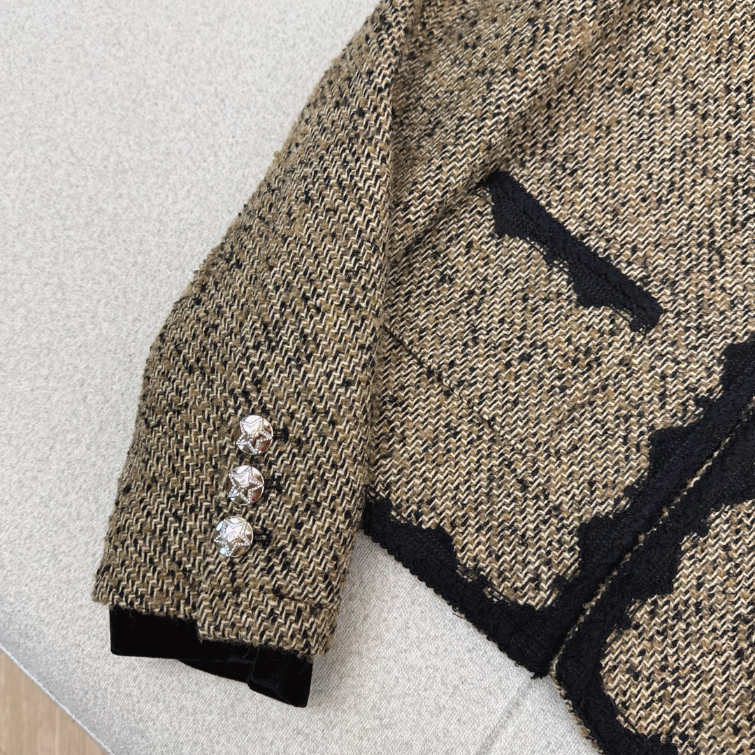 Chanel Clothing-11