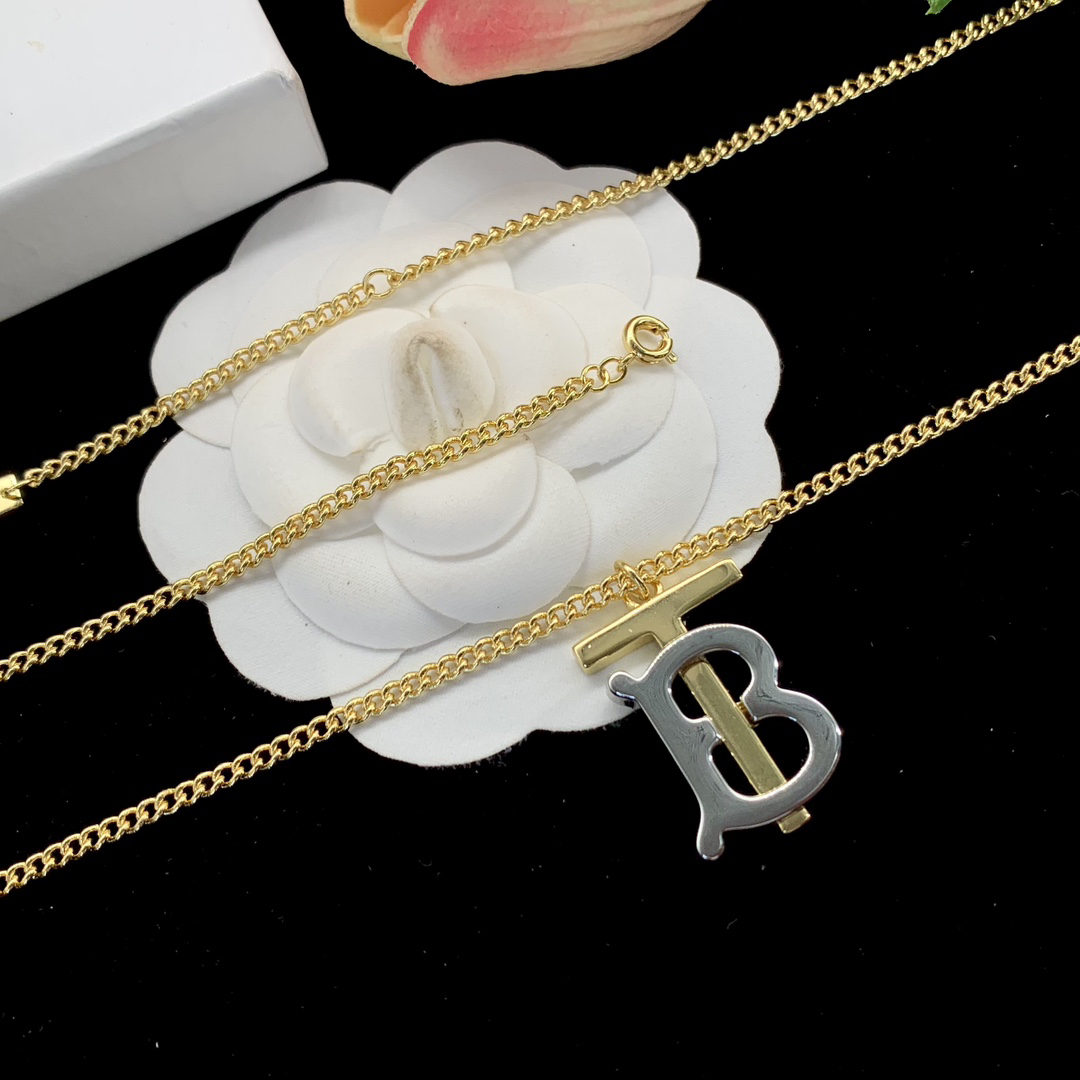 Balenciaga necklace-1