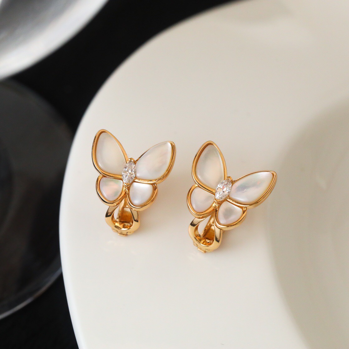 Van Cleef & Arpels earring-74