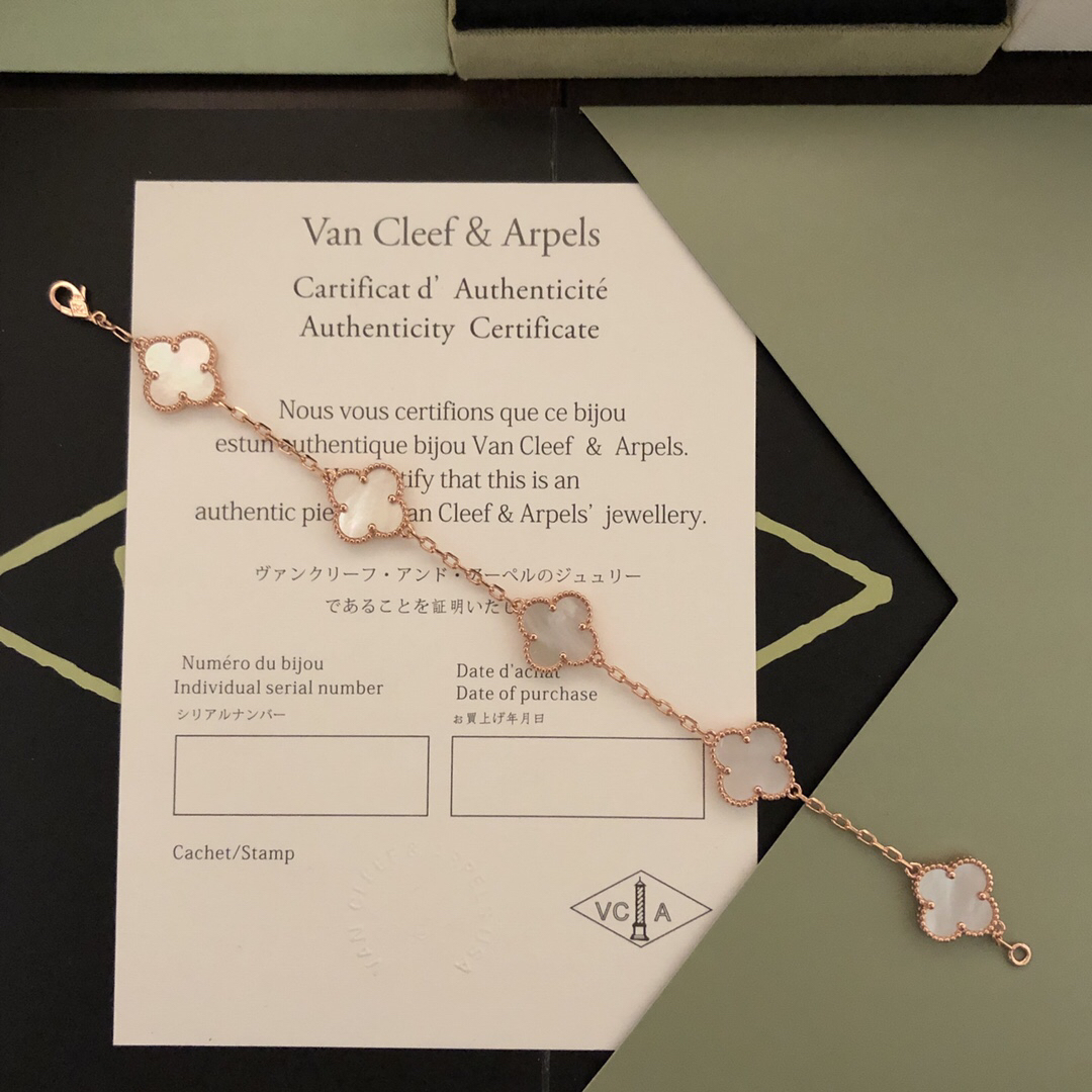 Van Cleef & Arpels necklace-136