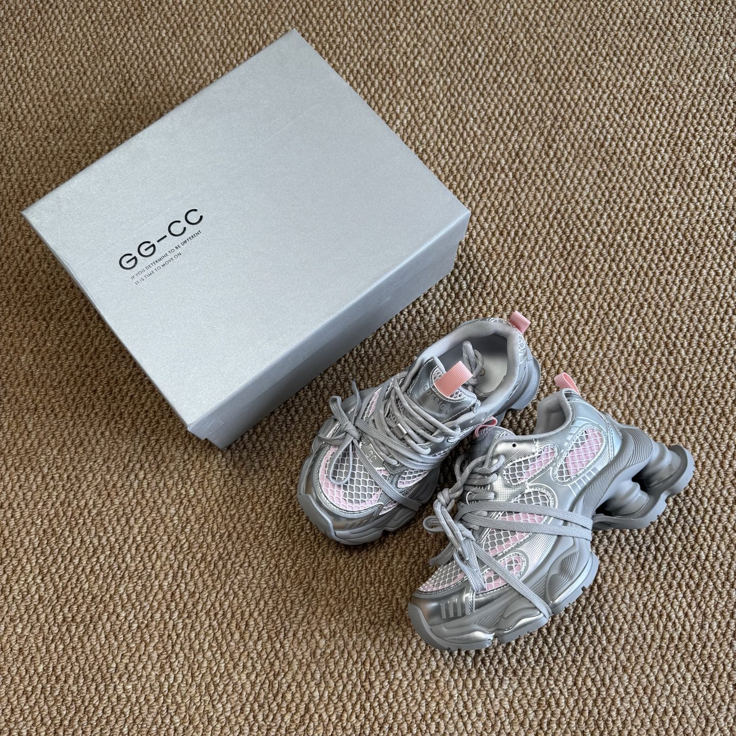 Golden Goose Sneakers-91