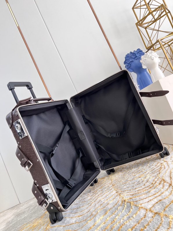 Gucci luggage-9