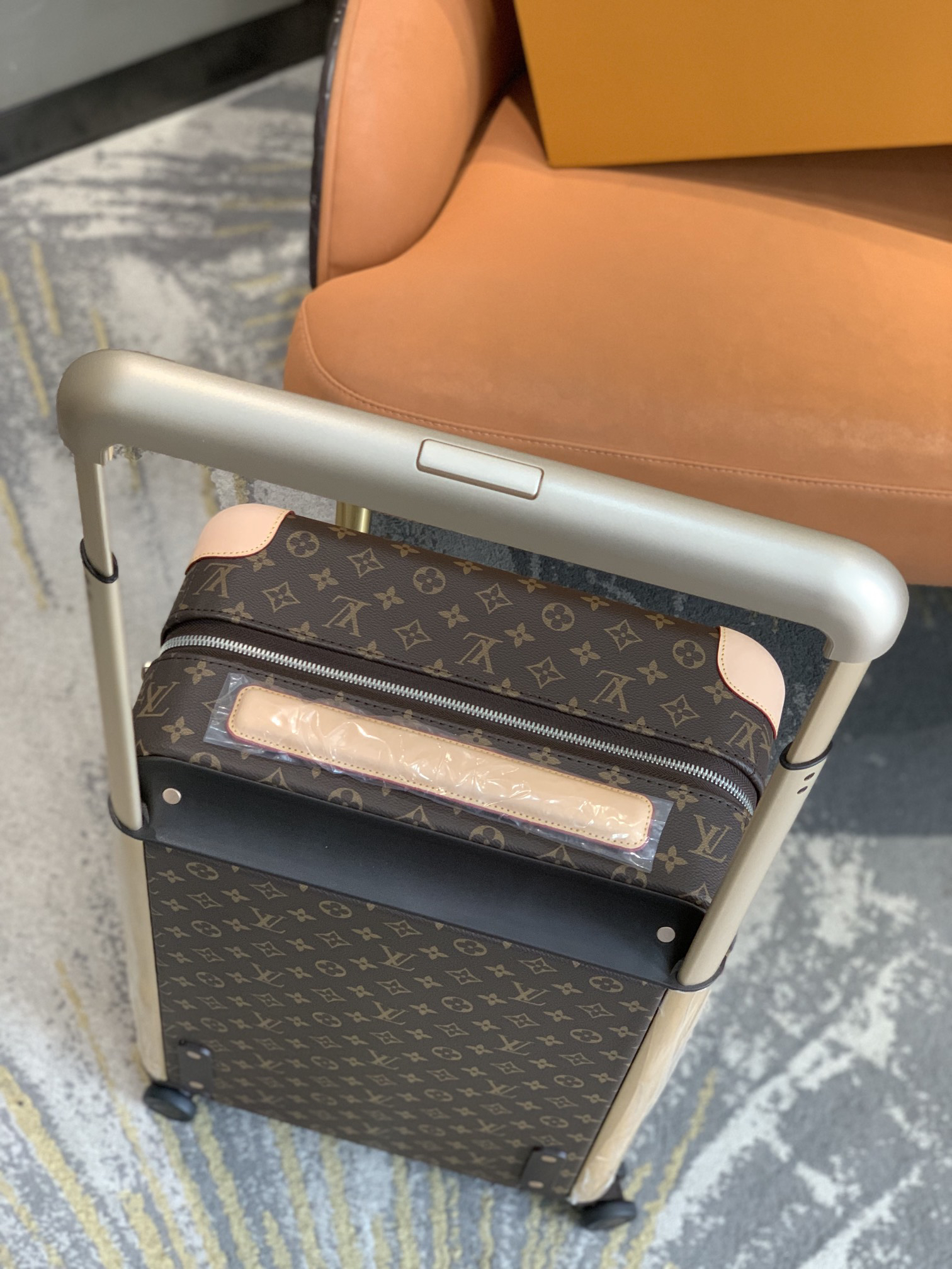 LV luggage-35