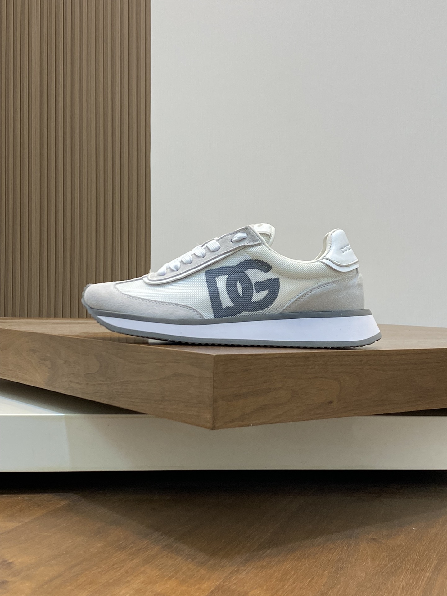 D&G Sneakers-112