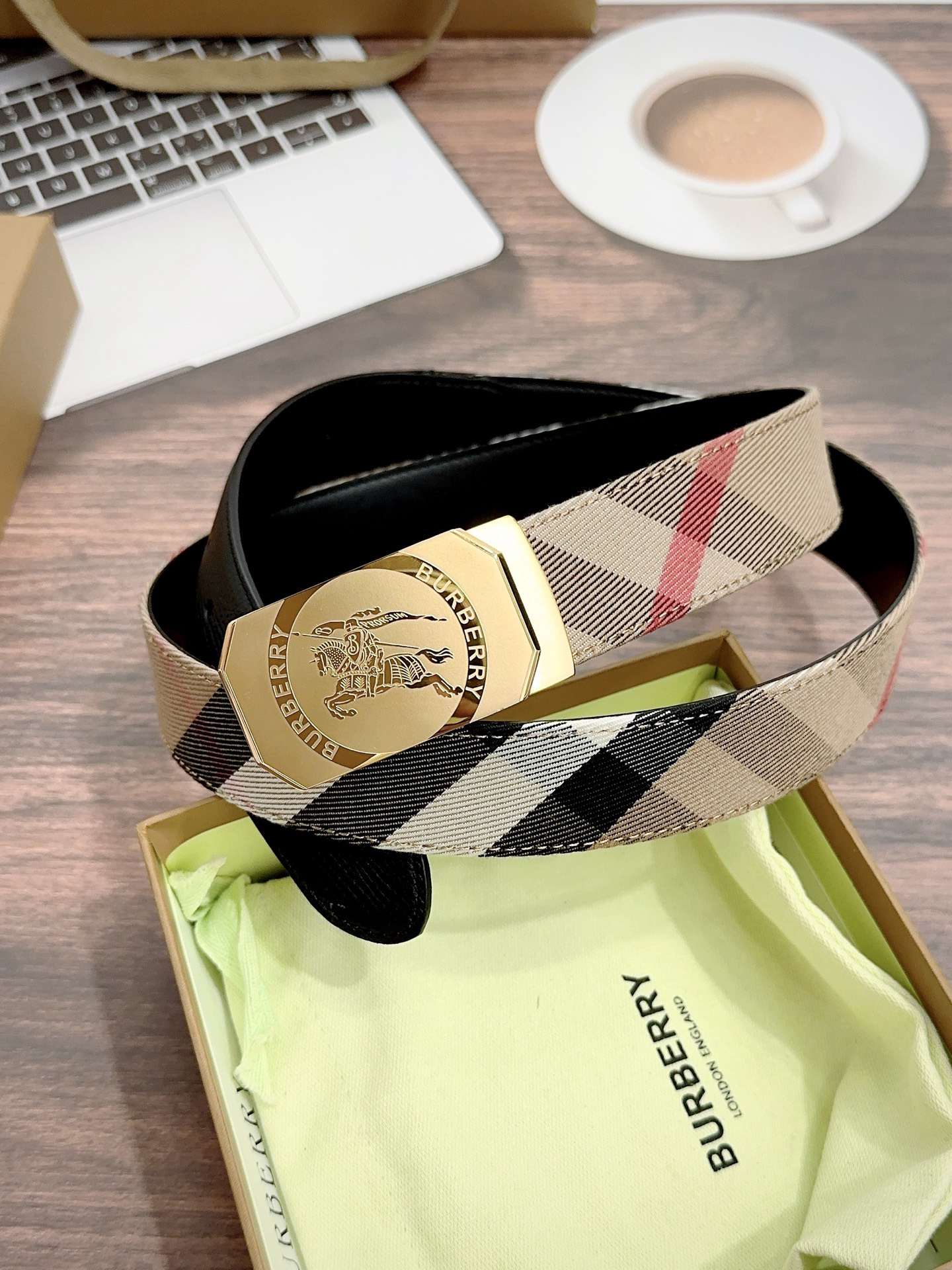 Burberry belt-67