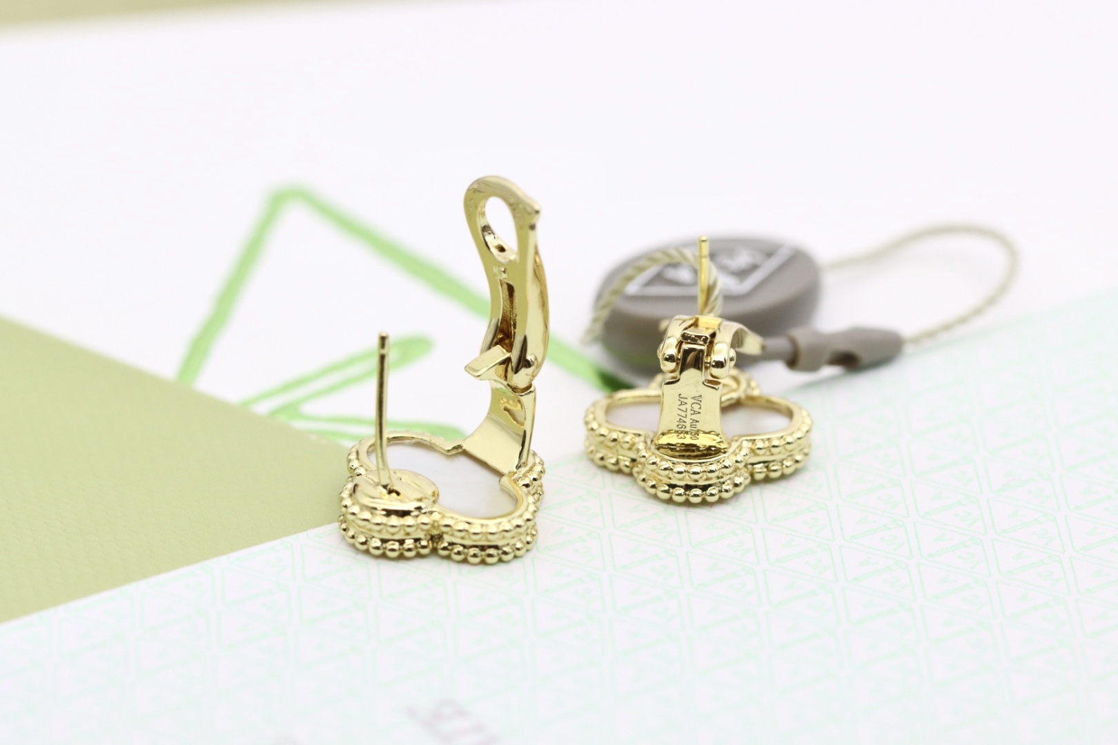 Van Cleef & Arpels earring-7