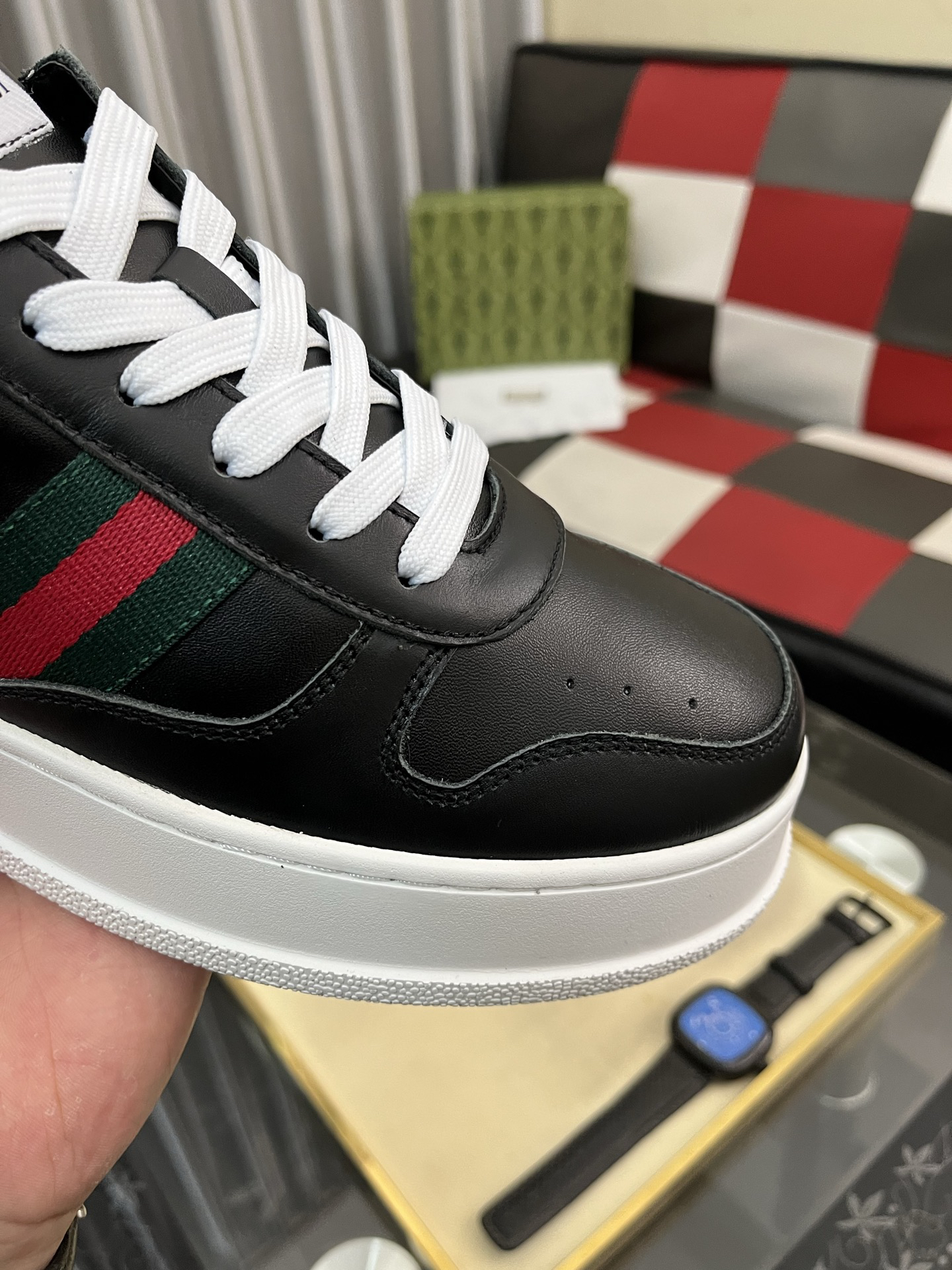 Gucci Sneakers-101