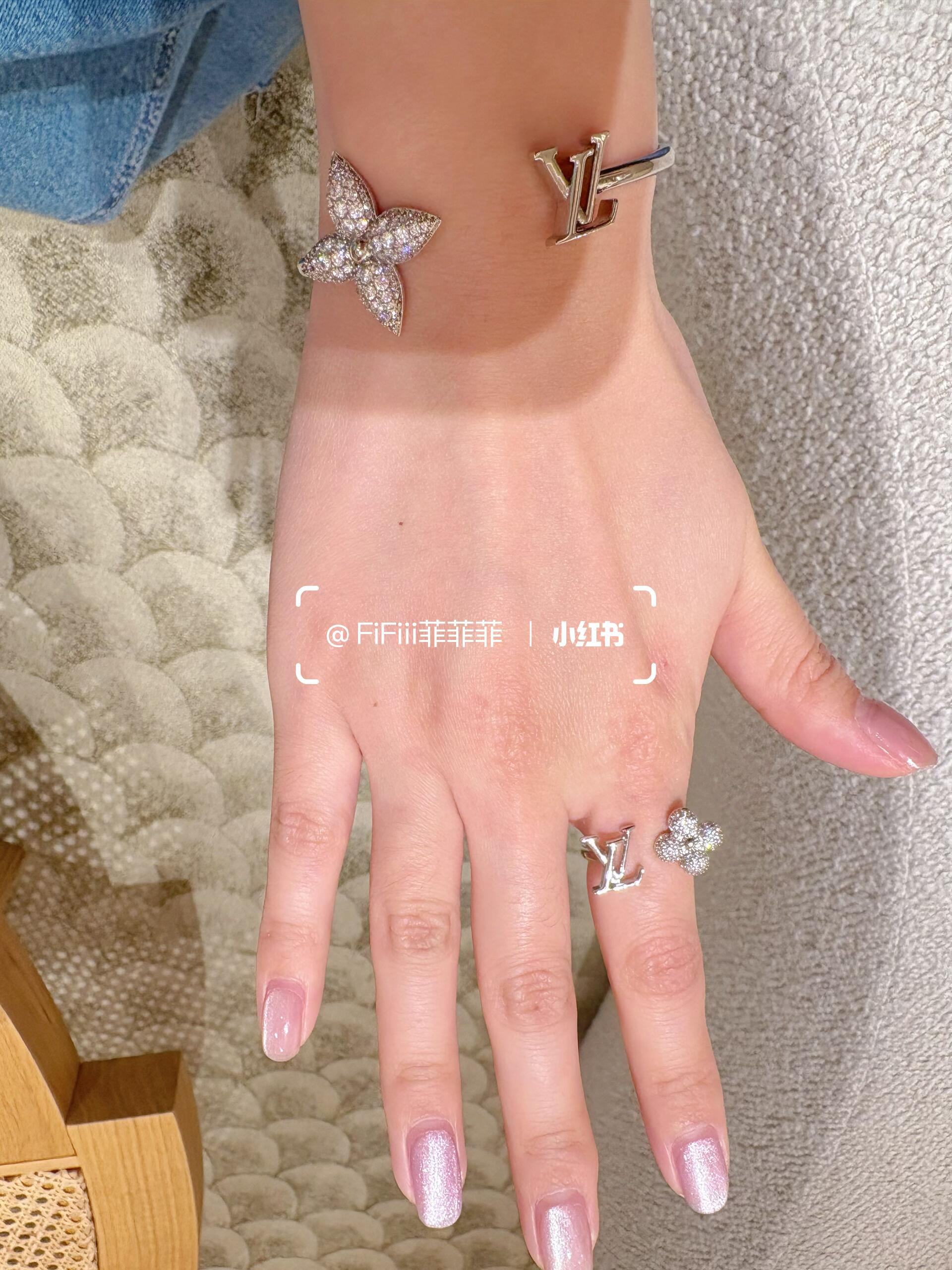 LV ring-29
