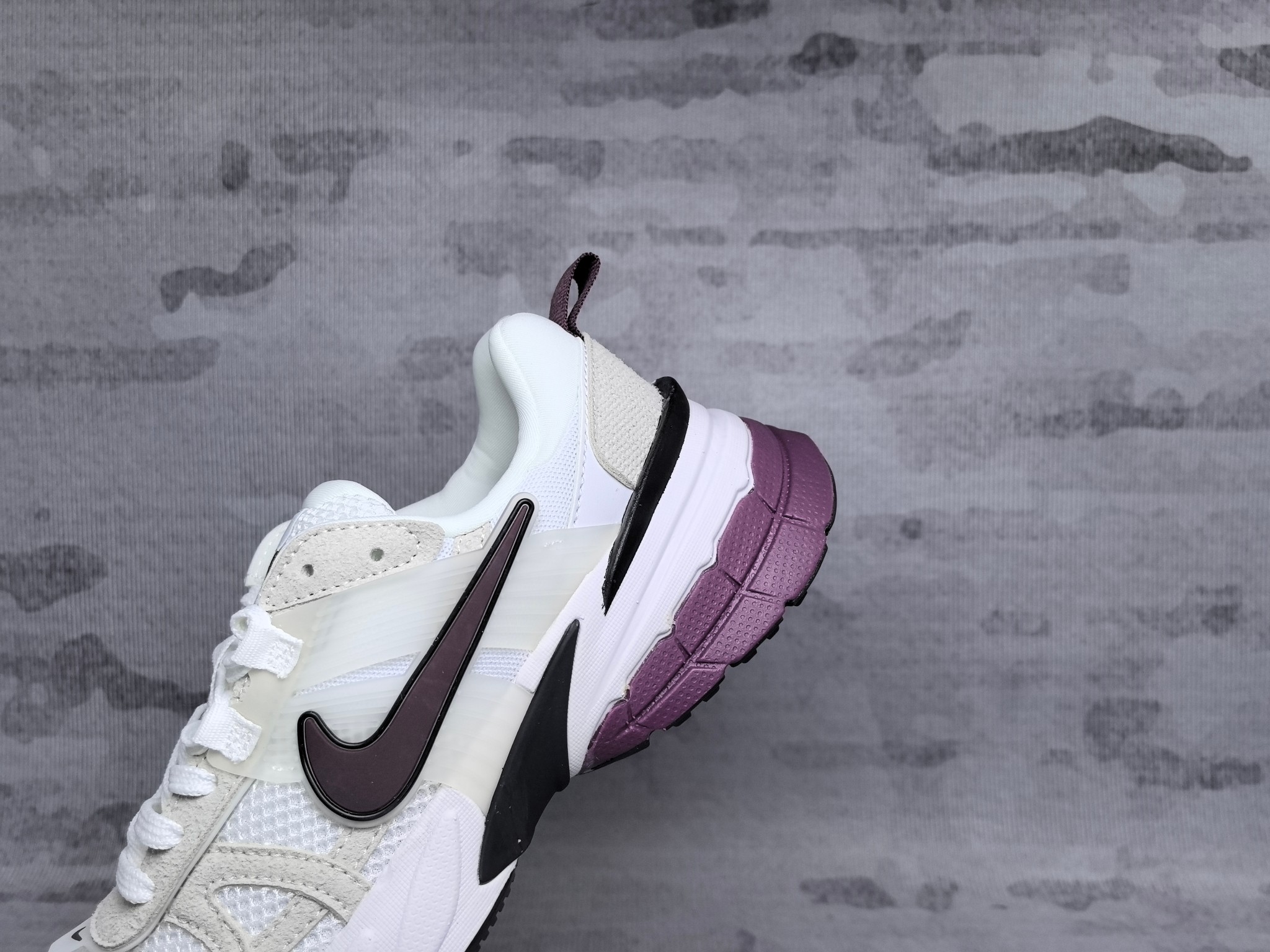 Nike Sneakers-221