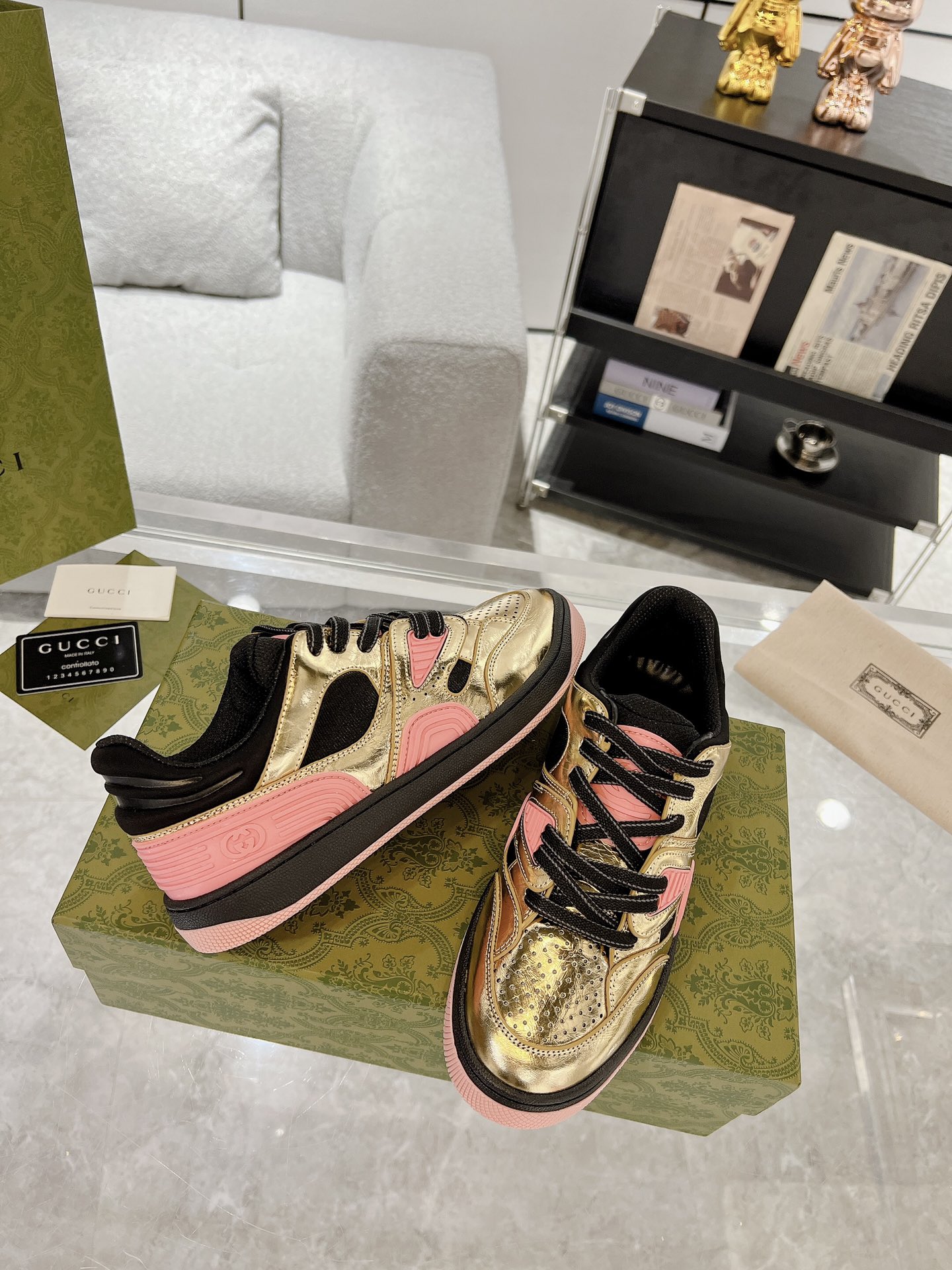 Gucci Sneakers-31