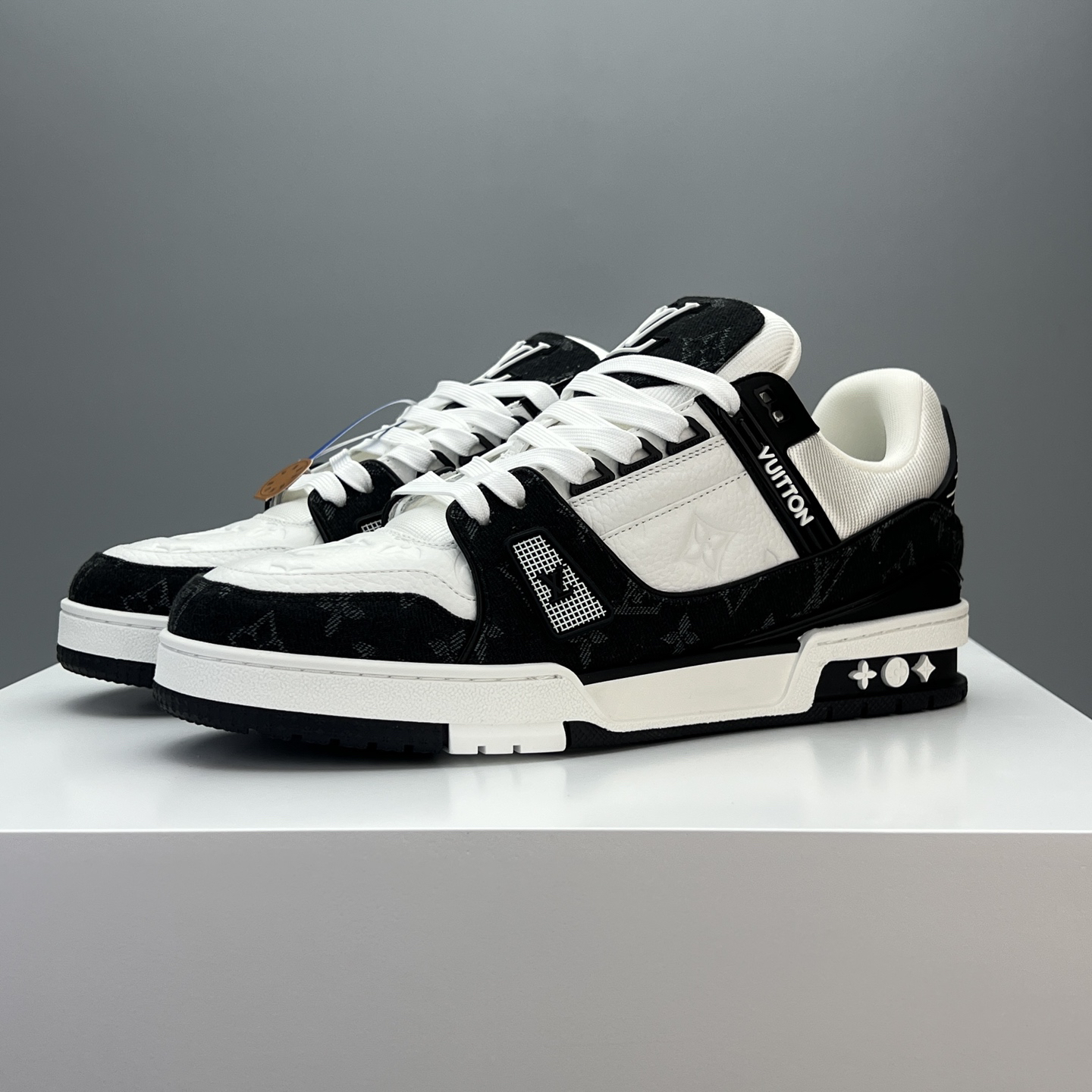 Lv Sneakers-131