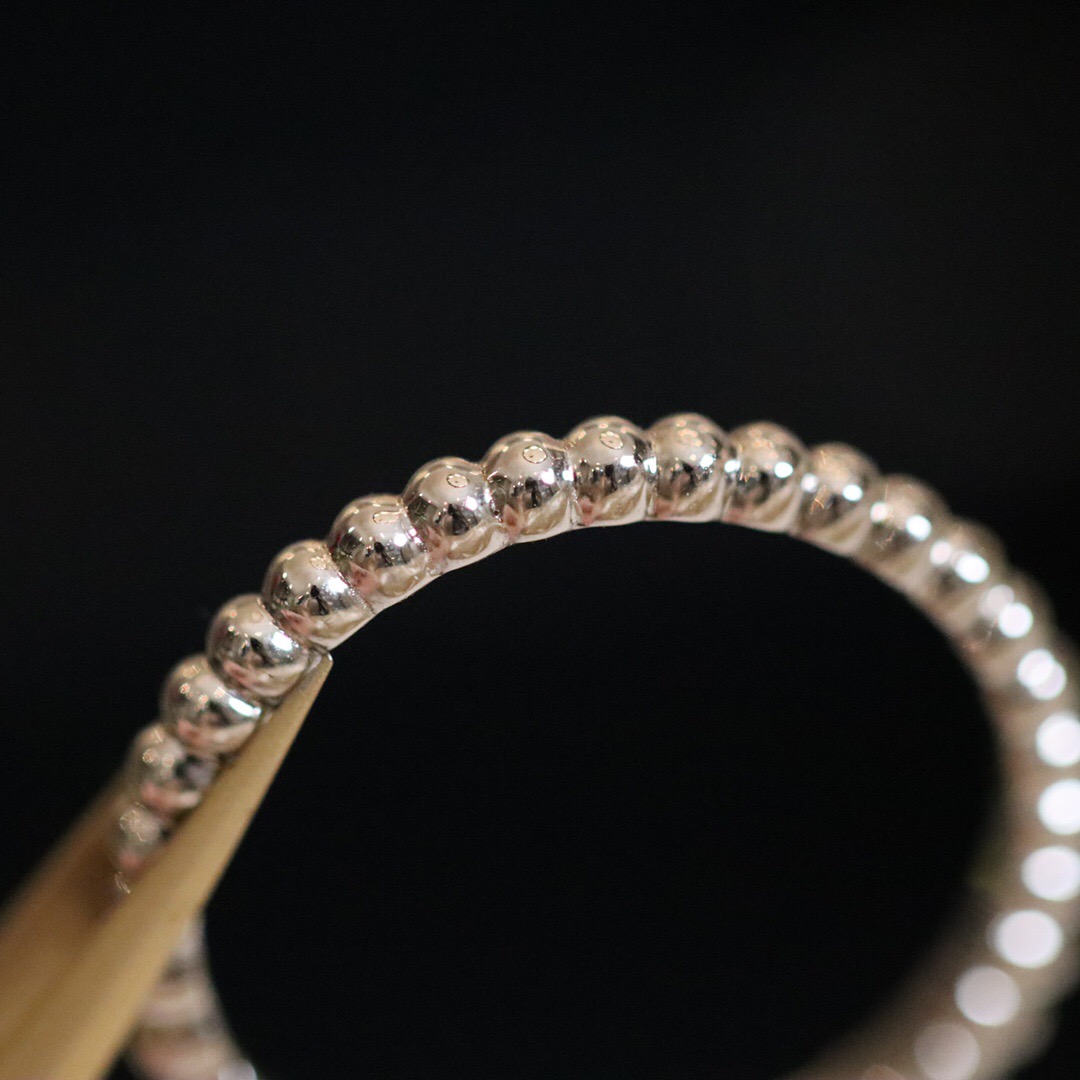 Van Cleef & Arpels ring-79