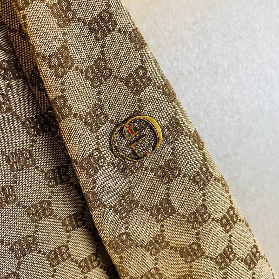 Balenciaga Clothing-369