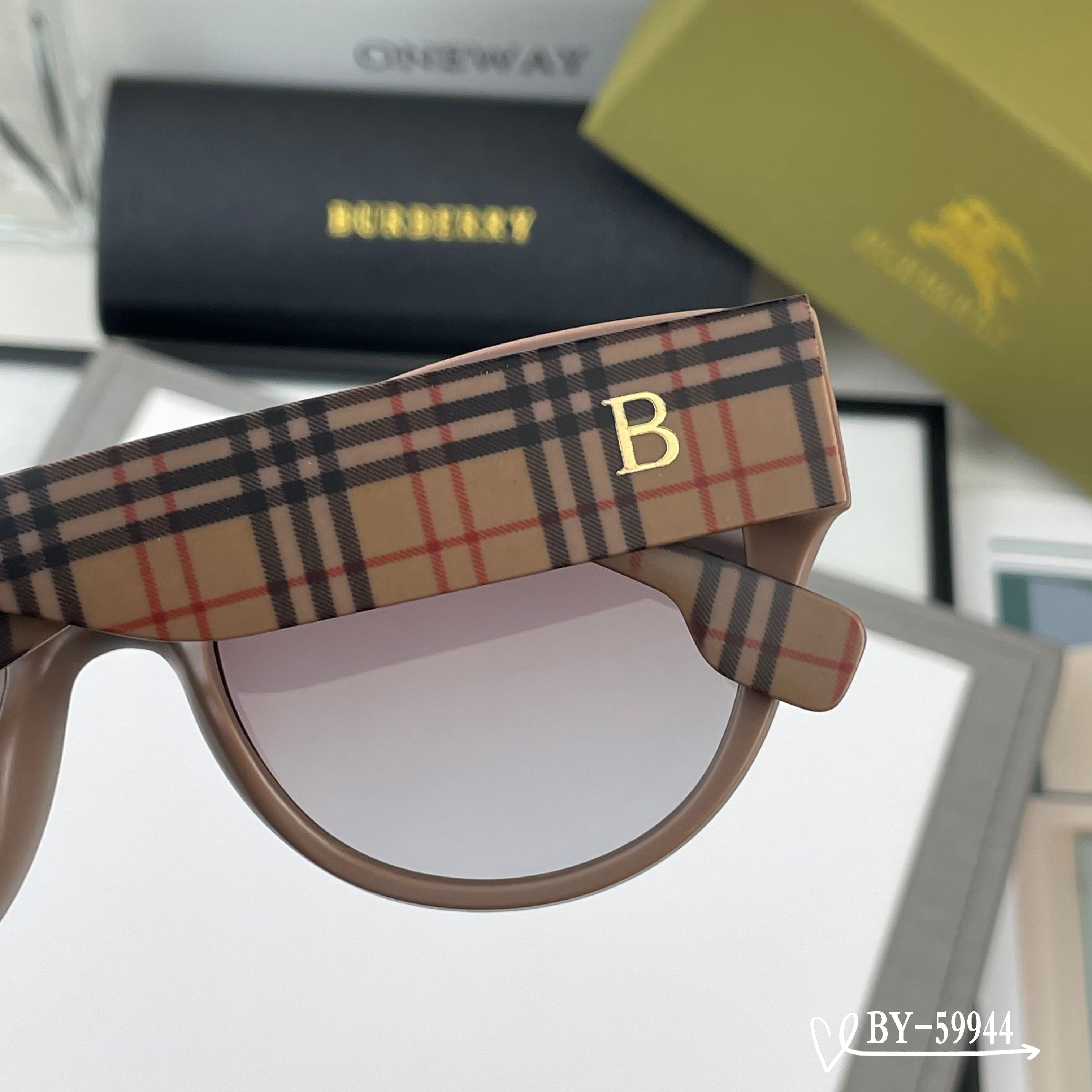 Burberry glasses-21