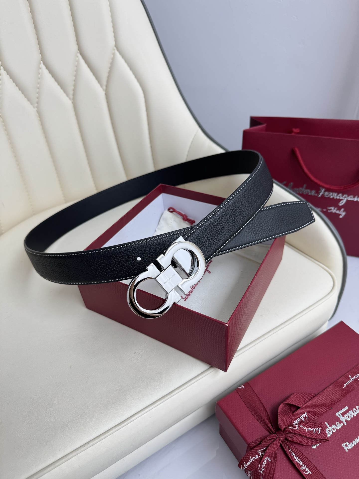 Ferragamo belt-101