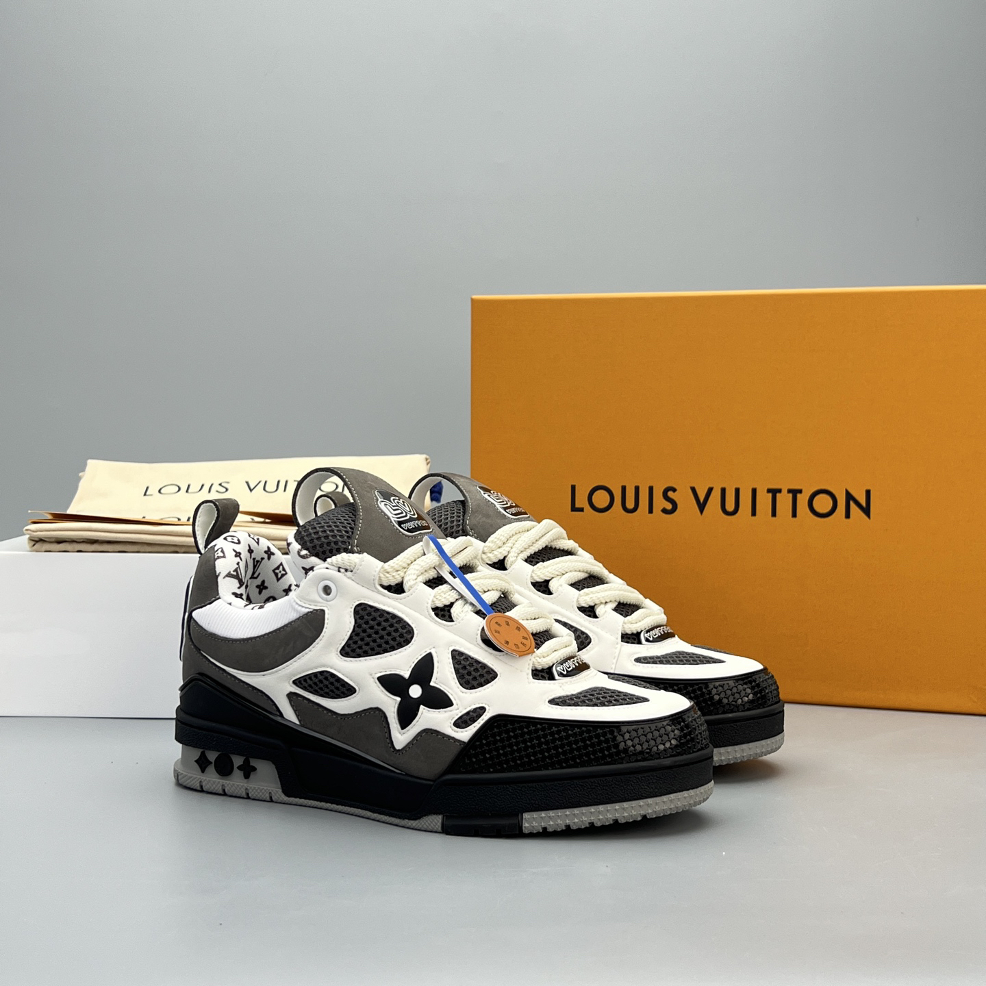 Lv Sneakers-128