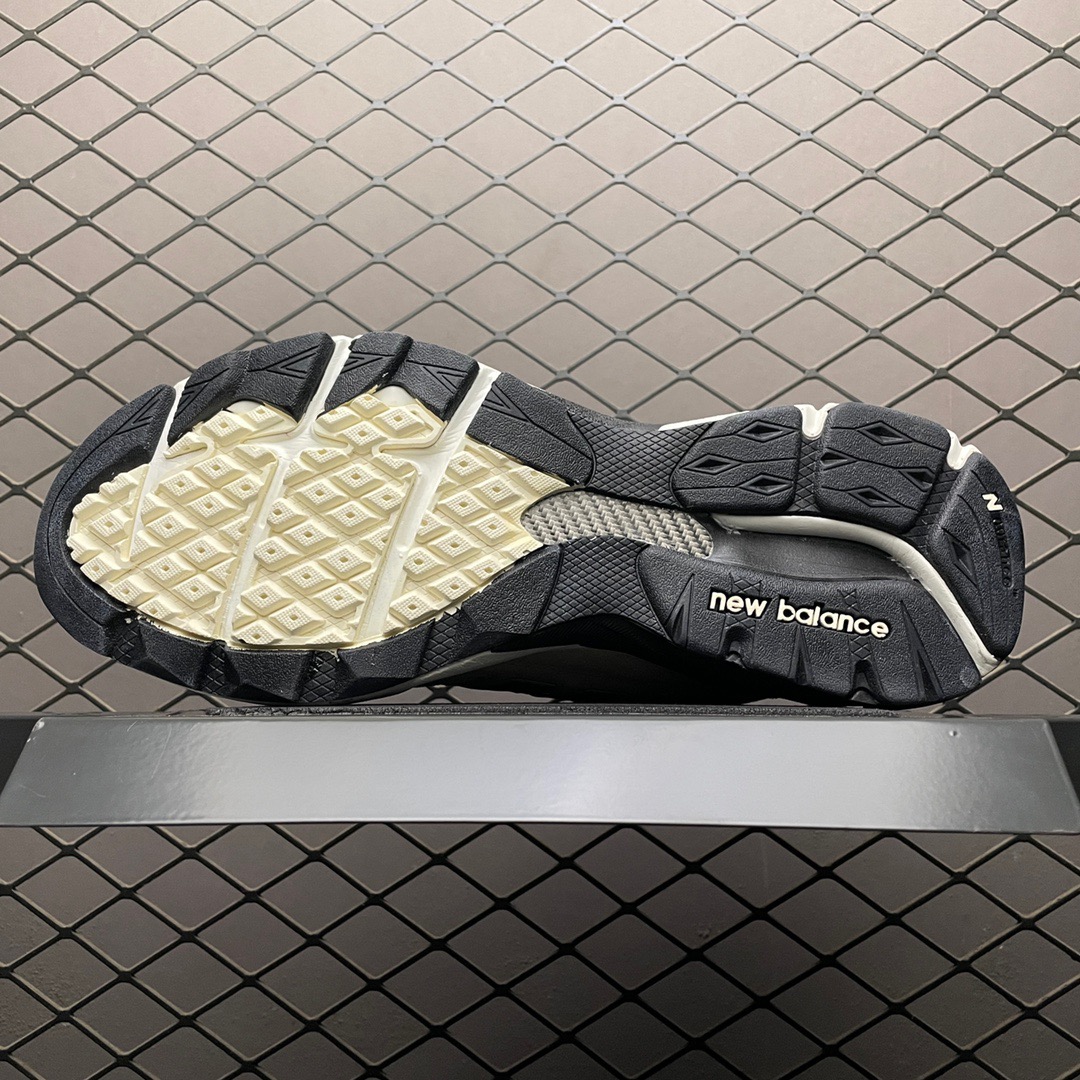 New Balance Sneakers-330