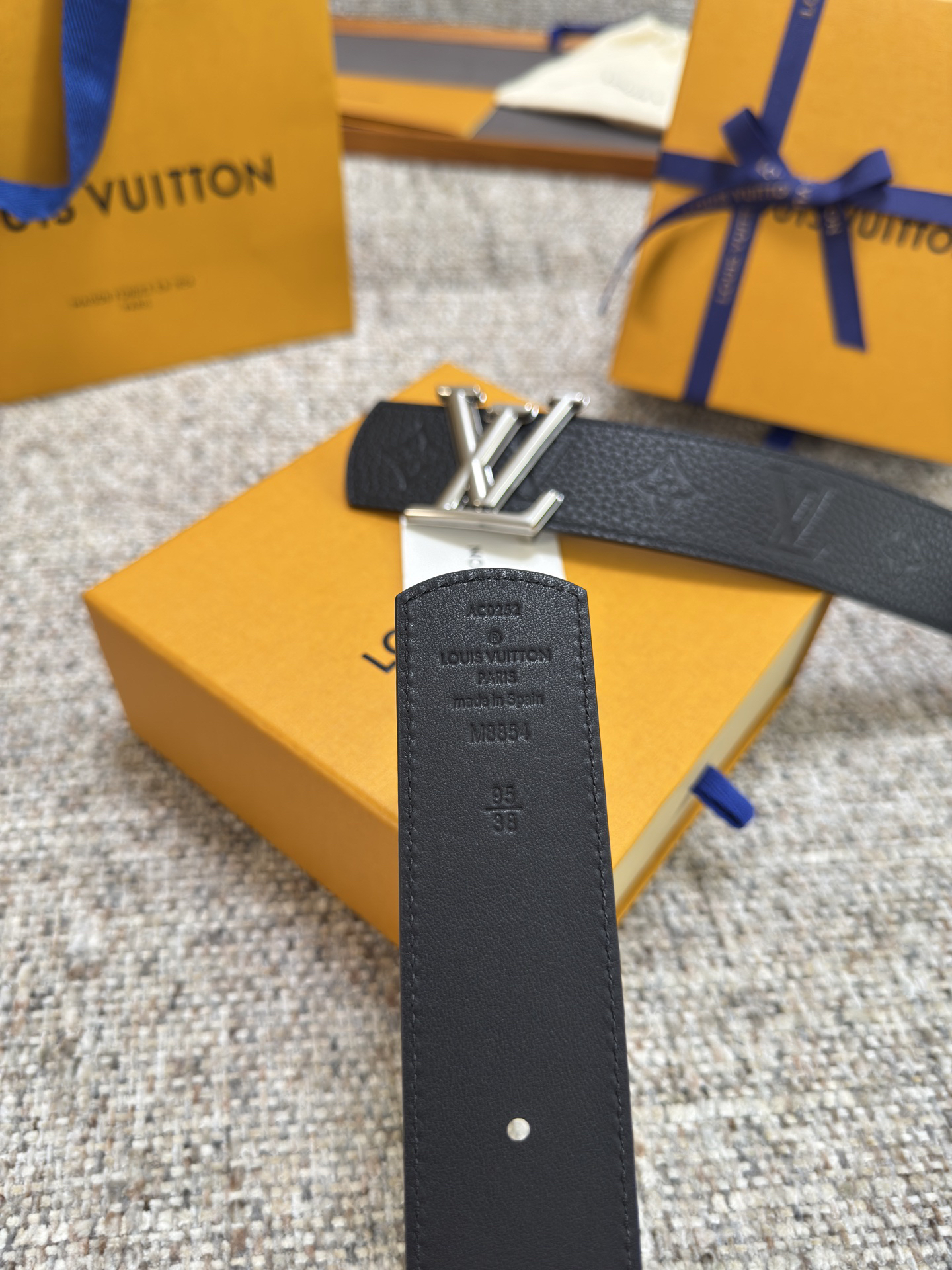 Lv belt-29