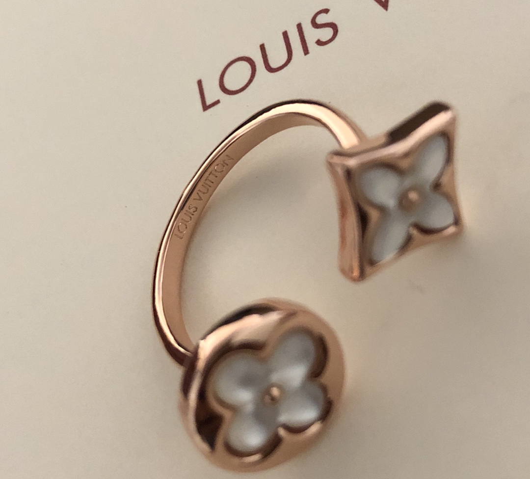 LV ring-58