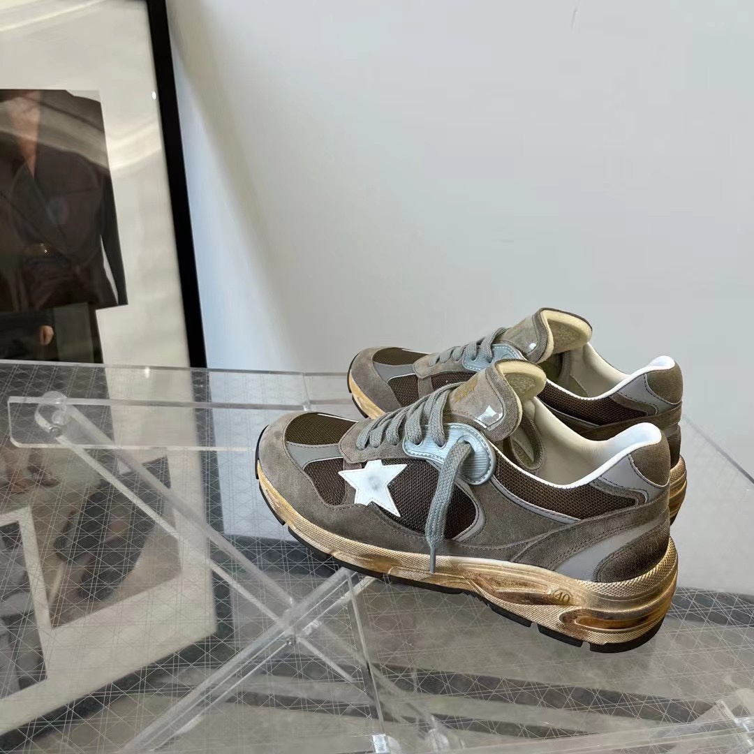 Golden Goose Sneakers-94