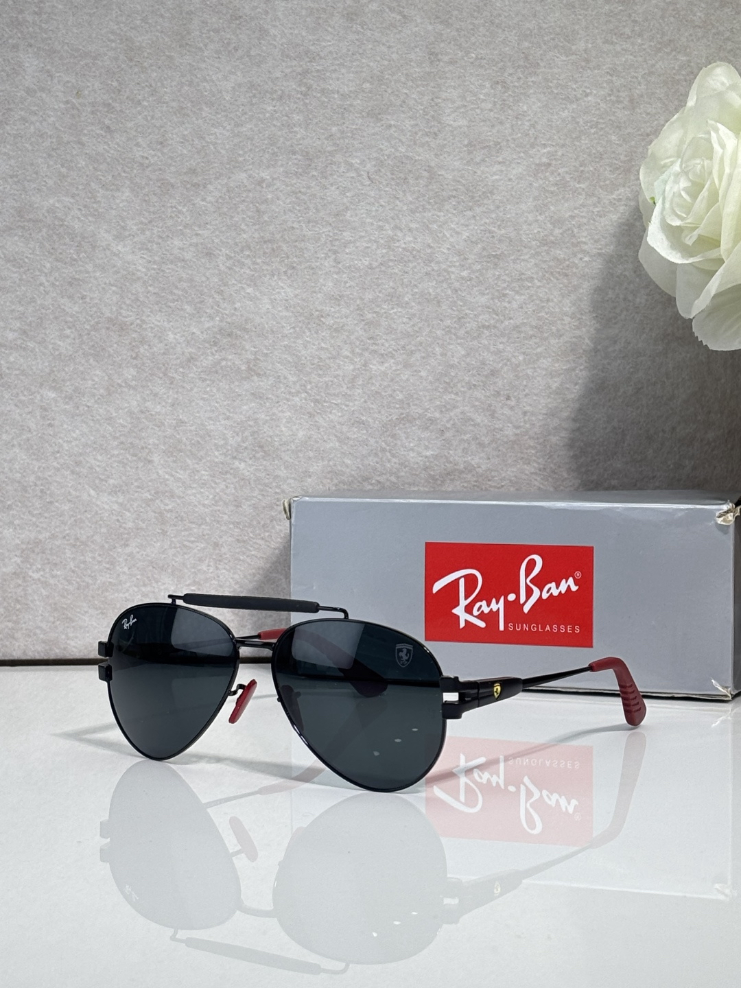 Ray-Ban glasses-1