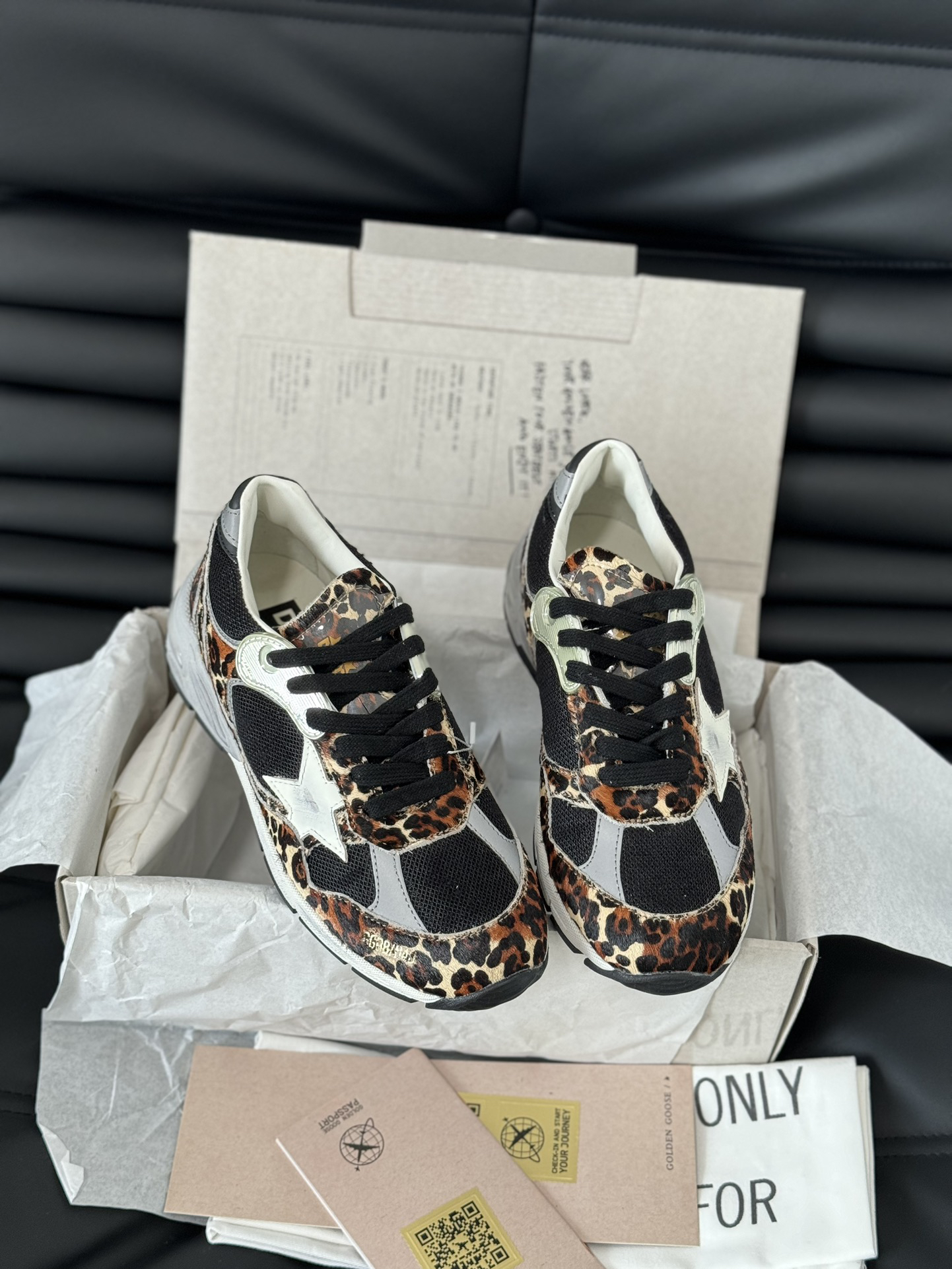 Golden Goose Sneakers-40