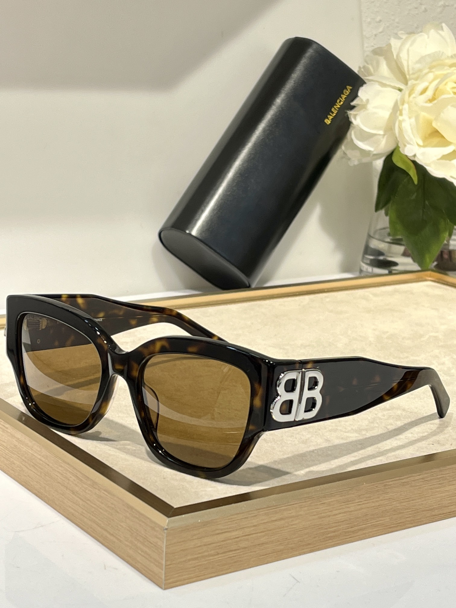Balenciaga glasses-11