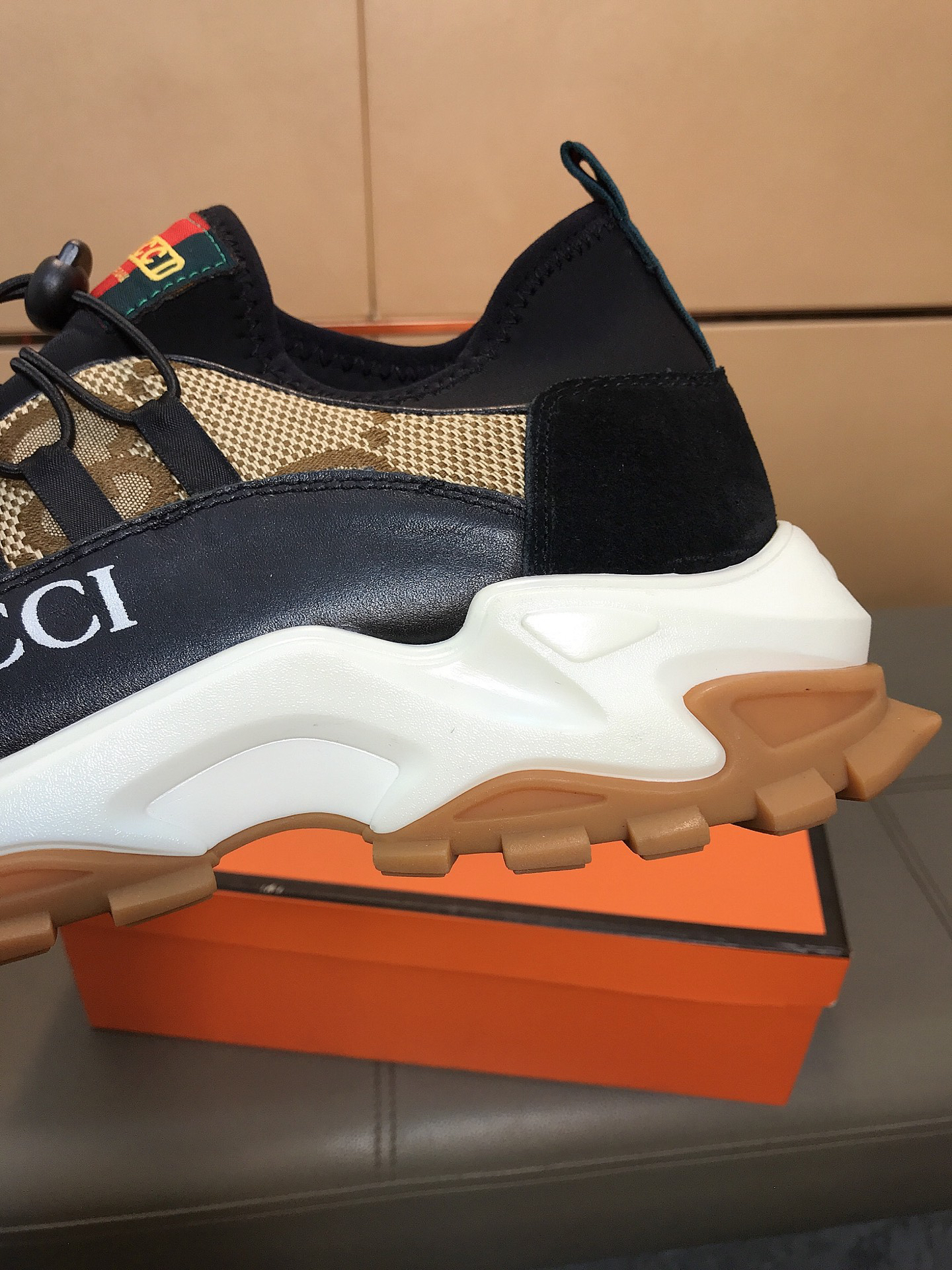 Gucci Sneakers-142