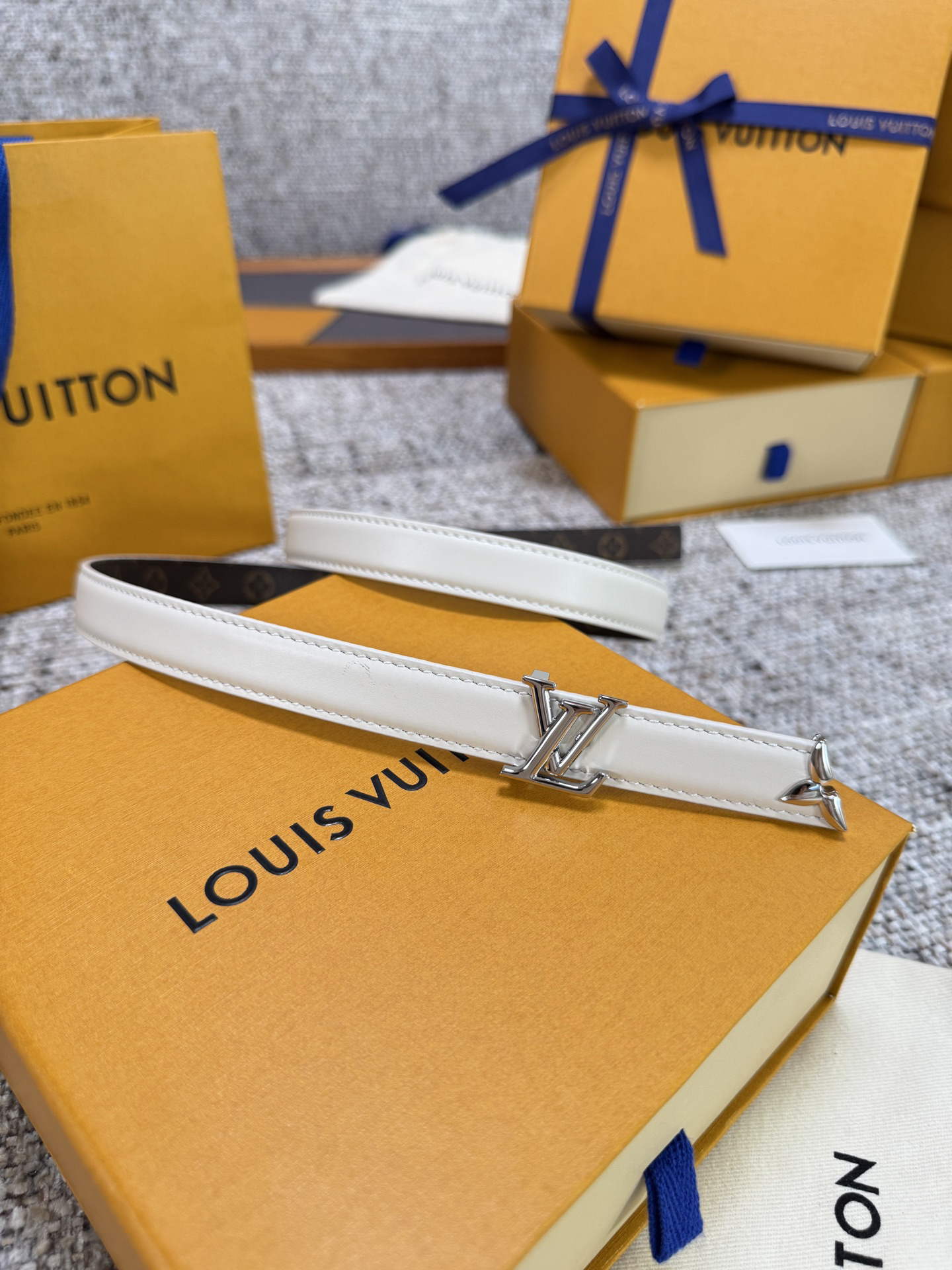 Lv belt-73