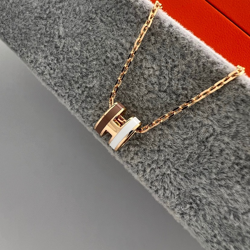 Hermes necklace-70