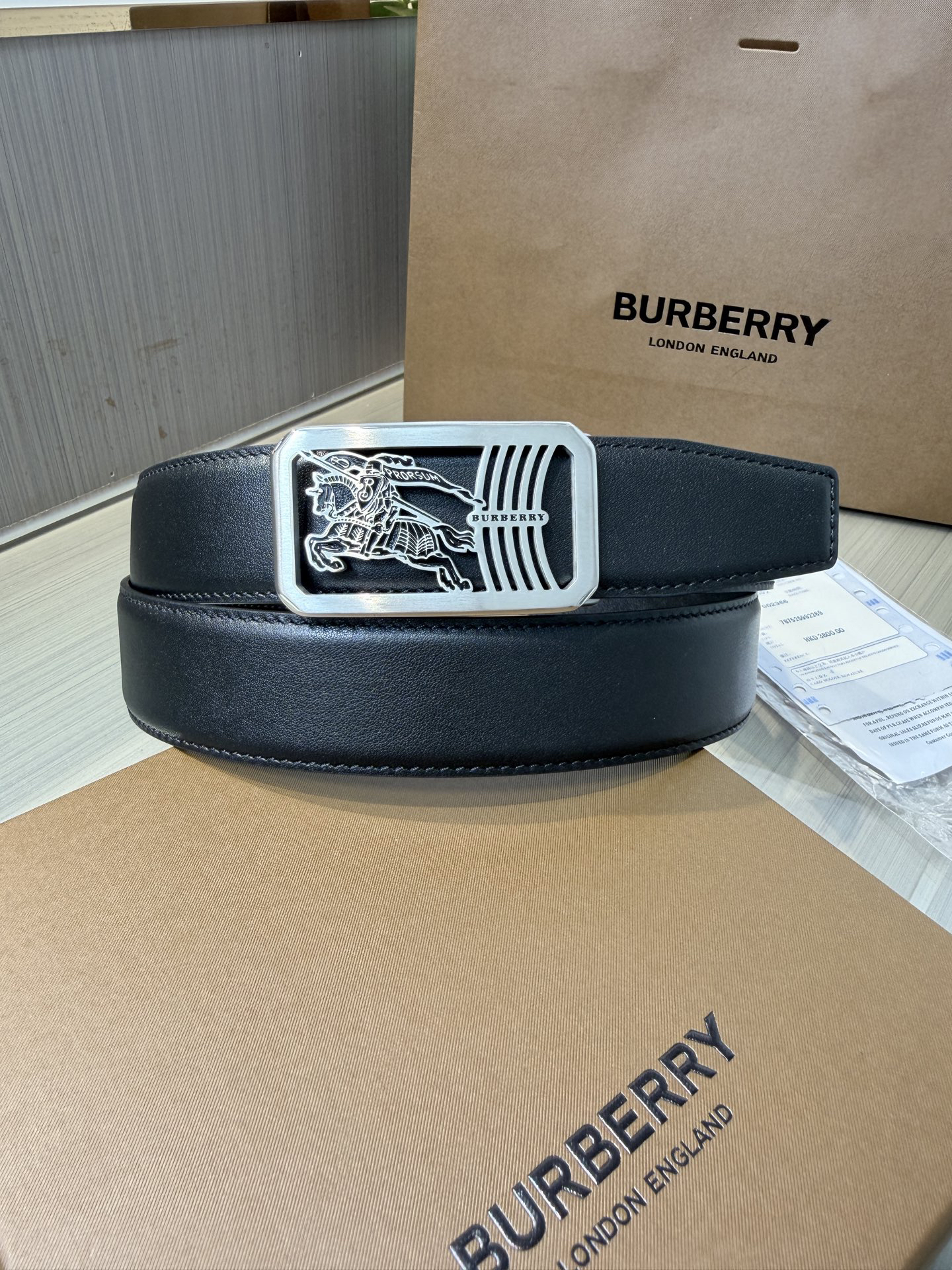 Burberry belt-78