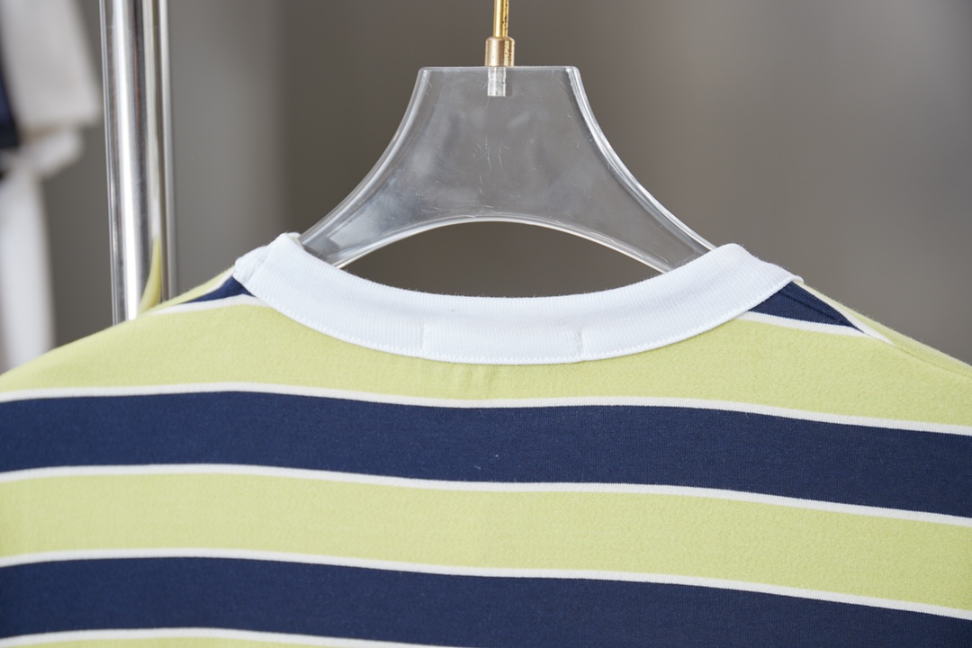 Prada clothing-251